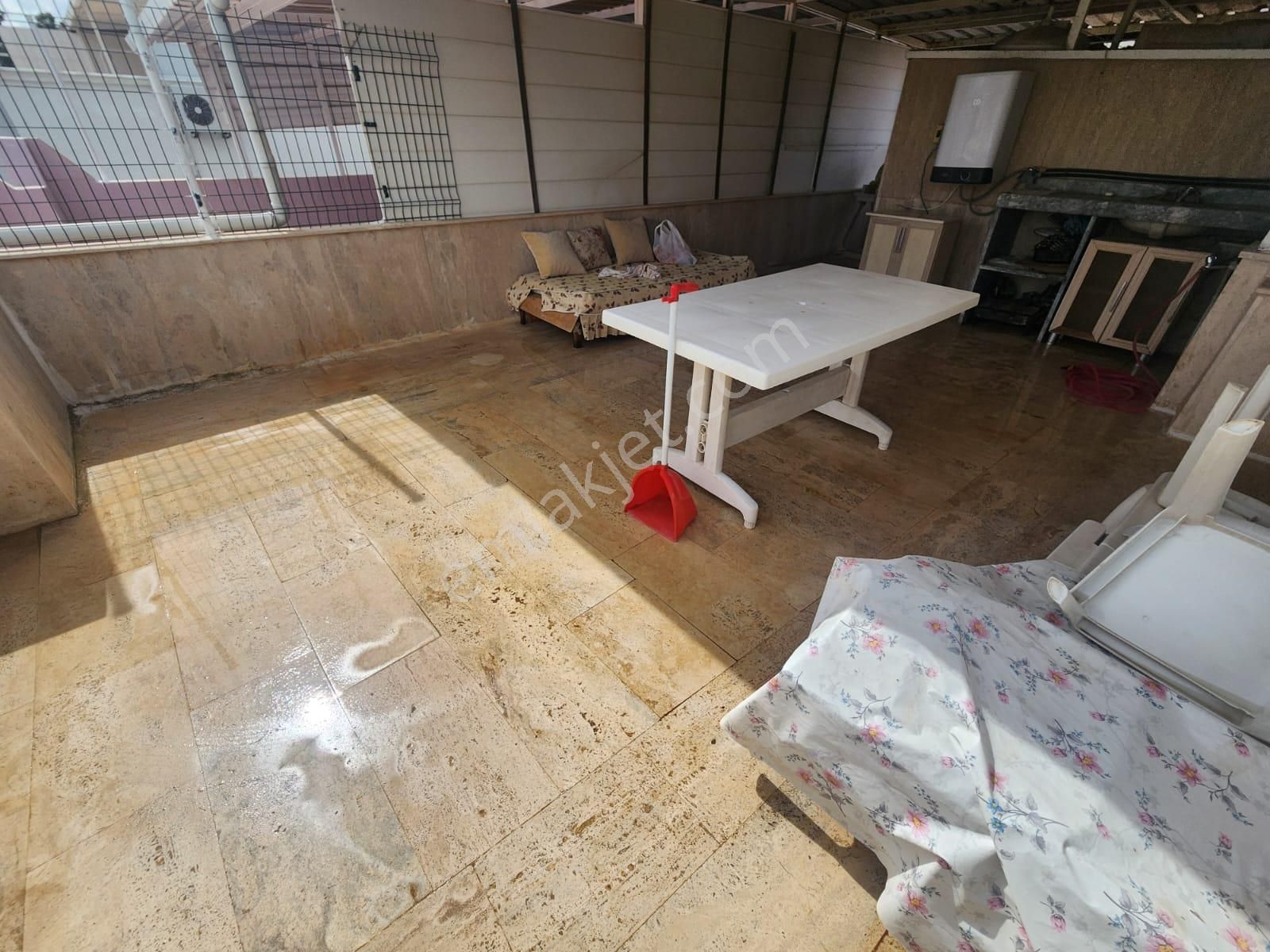 Zirve Gayrimenkulden Denize 400 Mt Daire Fiyatına 3+1 Bitişik Nizam Villa - Görsel 30