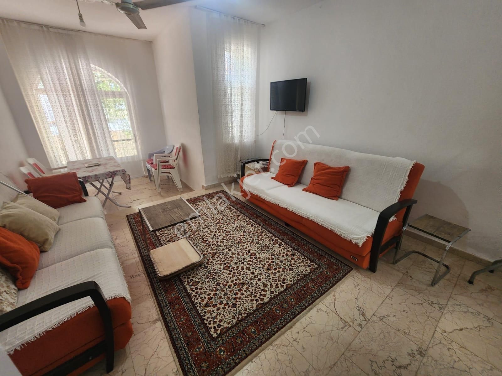 Zirve Gayrimenkulden Denize 400 Mt Daire Fiyatına 3+1 Bitişik Nizam Villa - Görsel 14