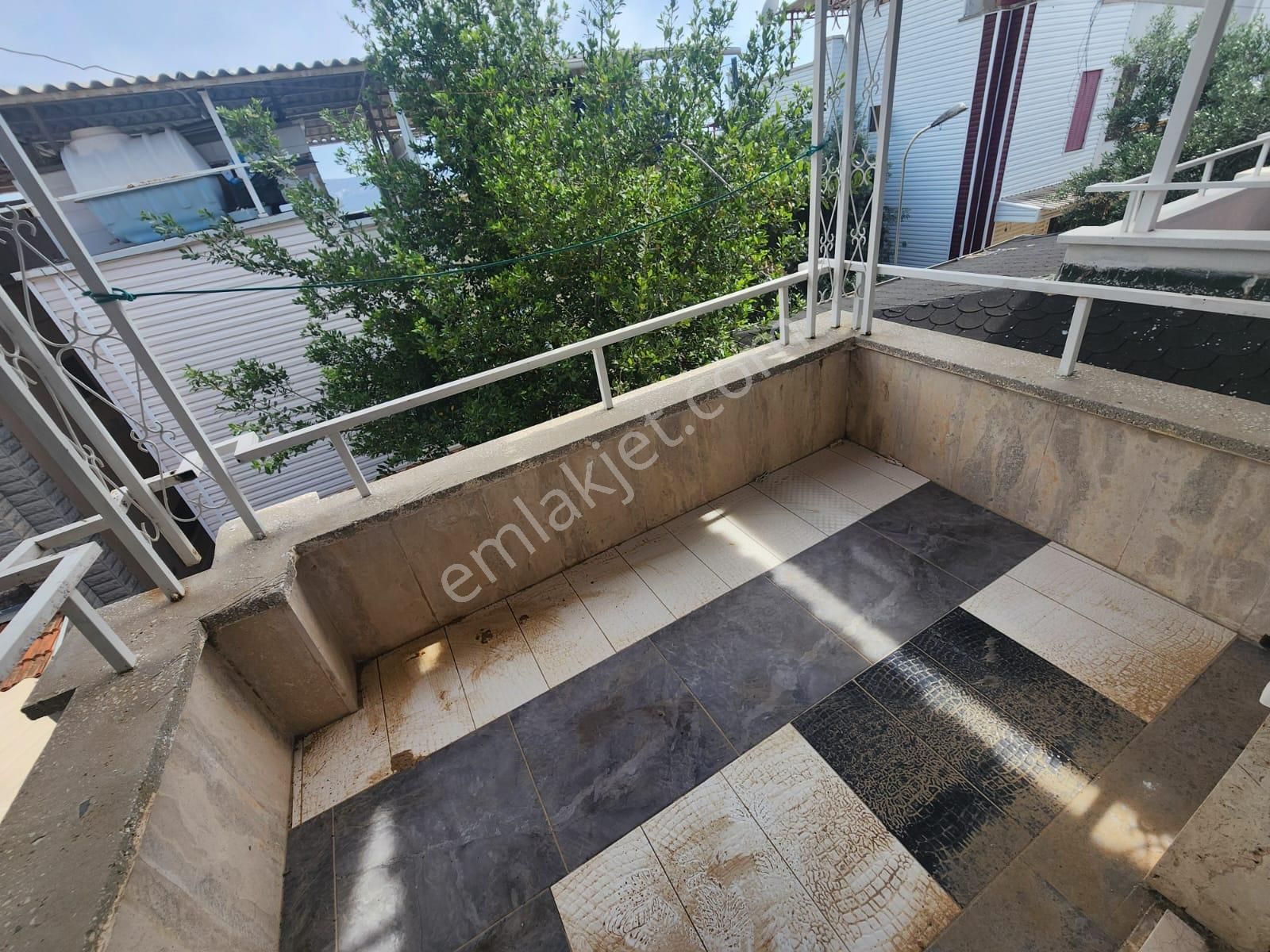 Zirve Gayrimenkulden Denize 400 Mt Daire Fiyatına 3+1 Bitişik Nizam Villa - Görsel 25