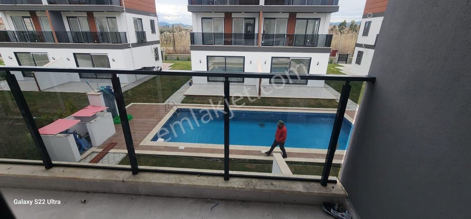 Dalaman’da Terasında Jakuzi Bulunan Lüks Triplex Villa – 4+1, Ortak Havuzlu - Görsel 9