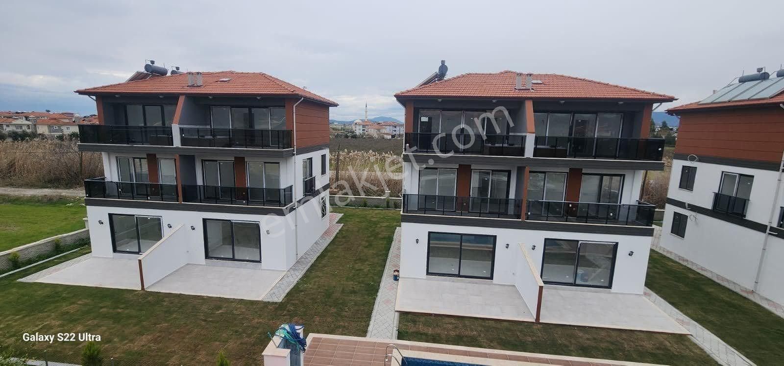 Dalaman’da Terasında Jakuzi Bulunan Lüks Triplex Villa – 4+1, Ortak Havuzlu - Görsel 7