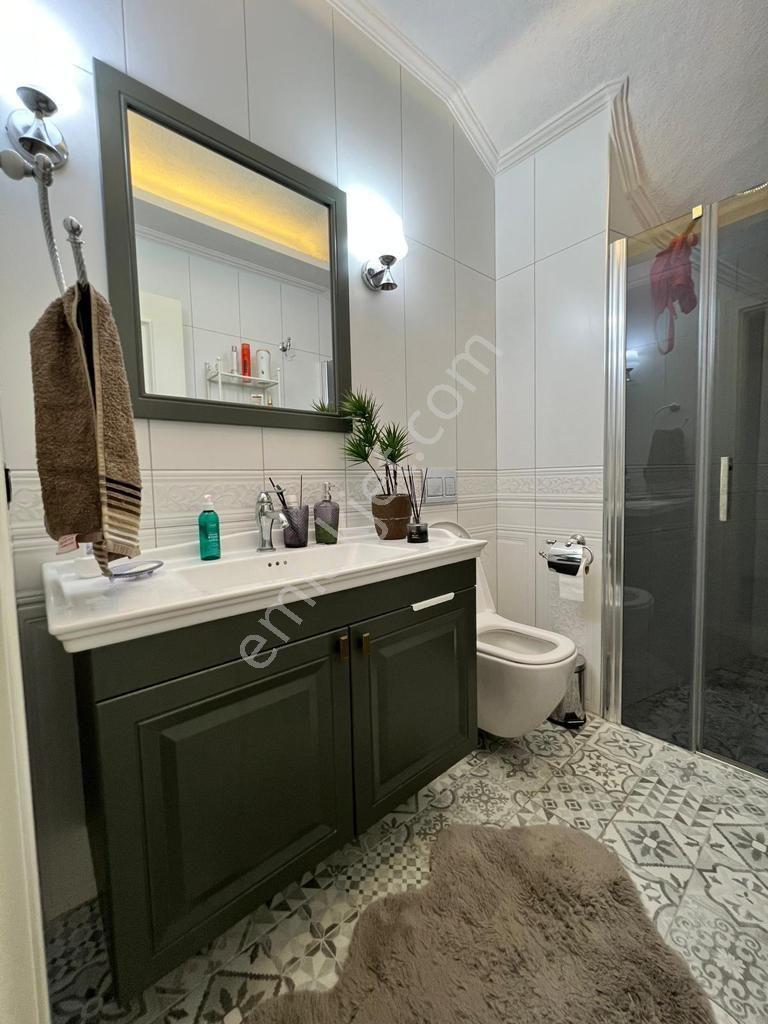 Kuşadası Sahil Sitelerinde Popüler Site İçinde Satılık Lüks Villa - Görsel 18