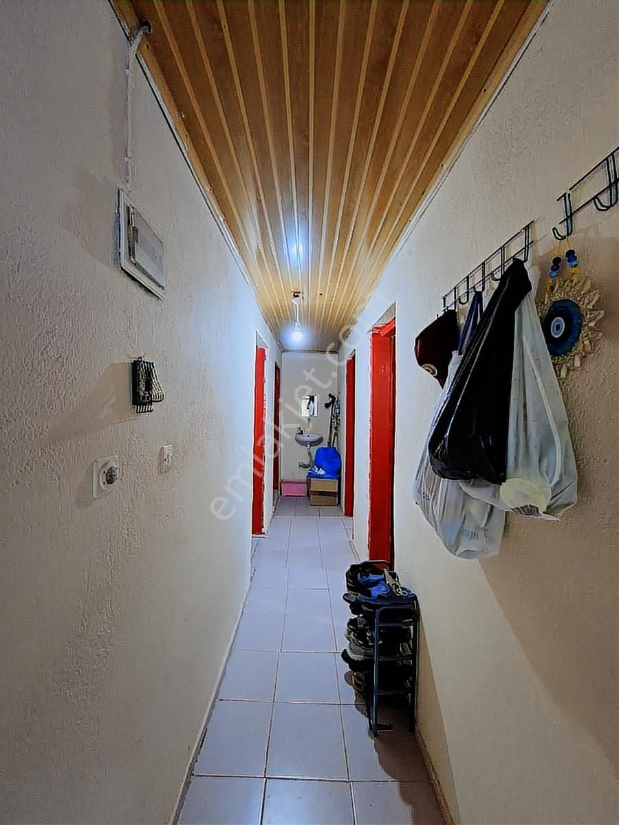 İzmir Menderes'te İçinde 1+1 Ev Olan 930 M2 İmarlı Arsa - Görsel 18