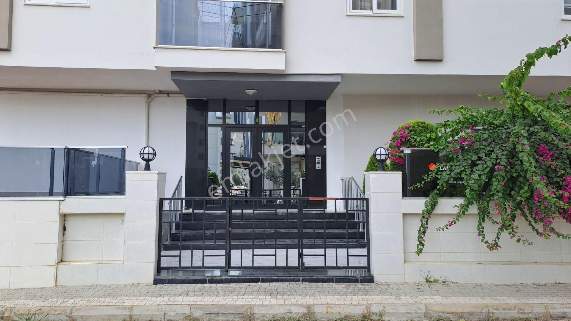 Mahmutlar’da Uzun Dönem Kiralık Mobilyalı 1+1 Daire, Denize 450 M, Merkezi Konumda - Görsel 14