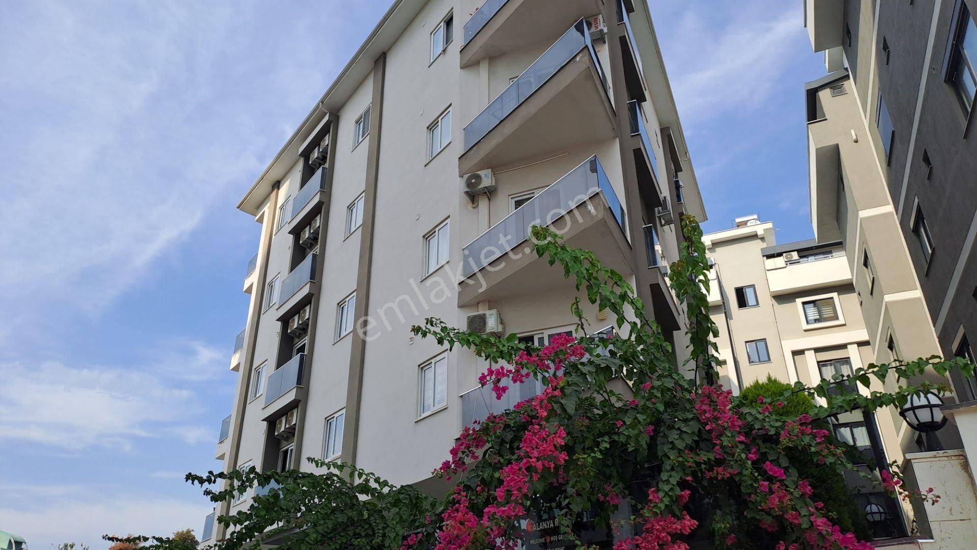 Mahmutlar’da Uzun Dönem Kiralık Mobilyalı 1+1 Daire, Denize 450 M, Merkezi Konumda - Görsel 12