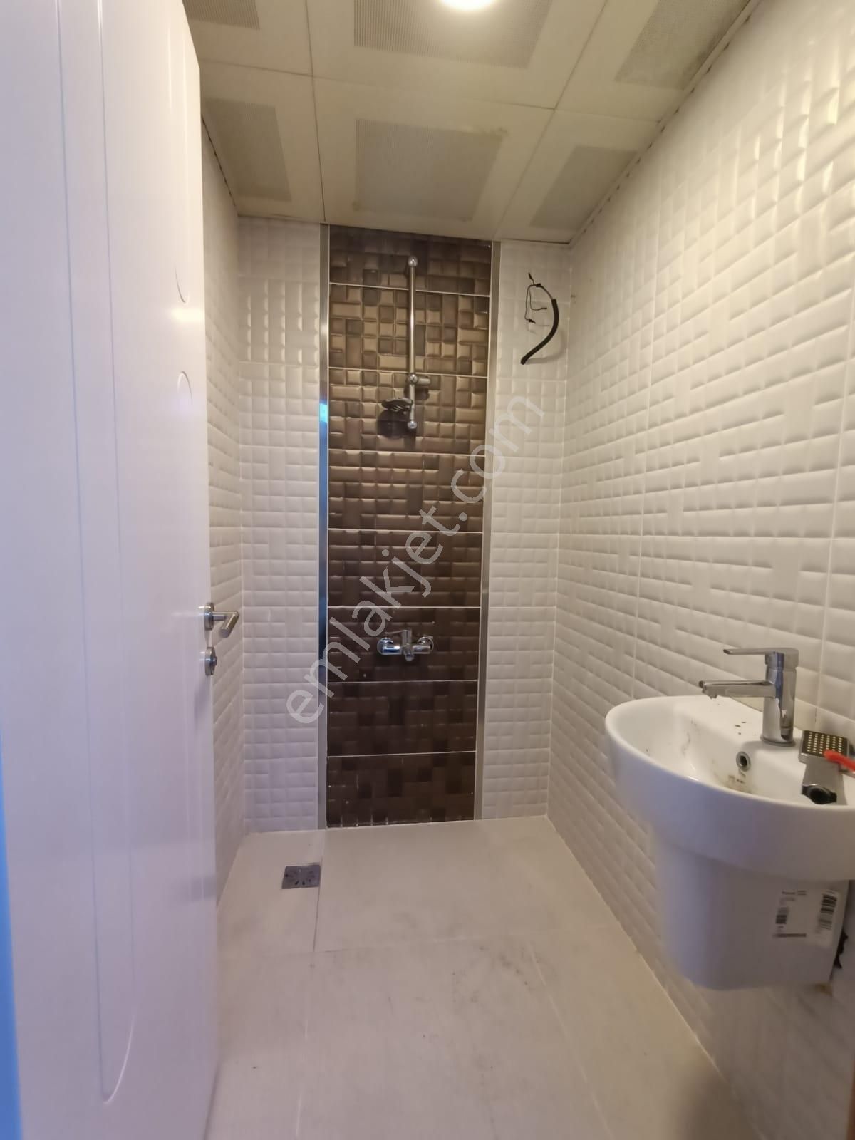 İz'den Bulvar Üzeri 2+1 Ç.banyo+g.odalı Ful Eşyalı Satılık - Görsel 15