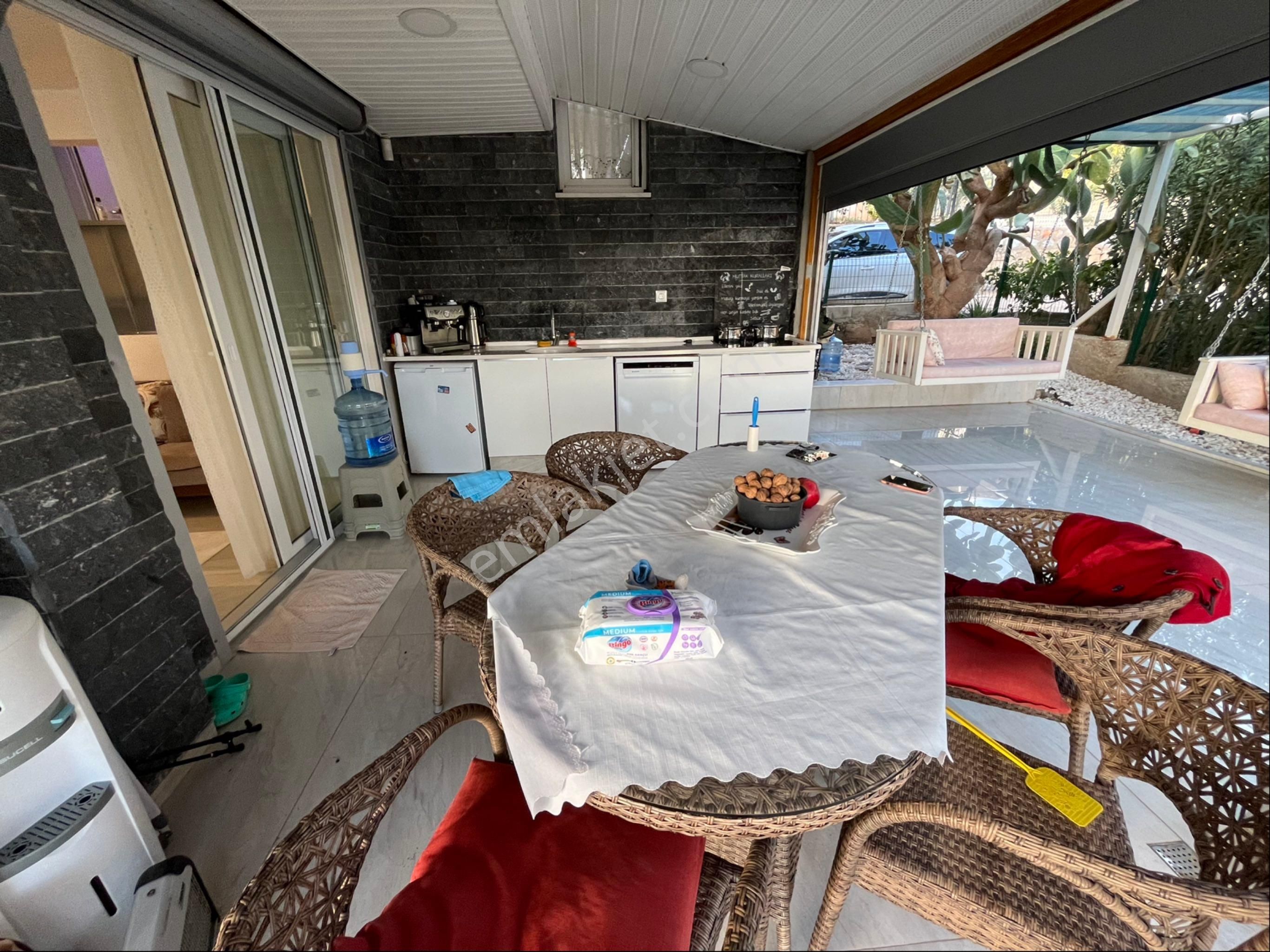 Zirve Gayrimenkul'den Full Deniz Manzaralı Köşe Konumda Tam Mustakil 4+1 Villa - Görsel 16
