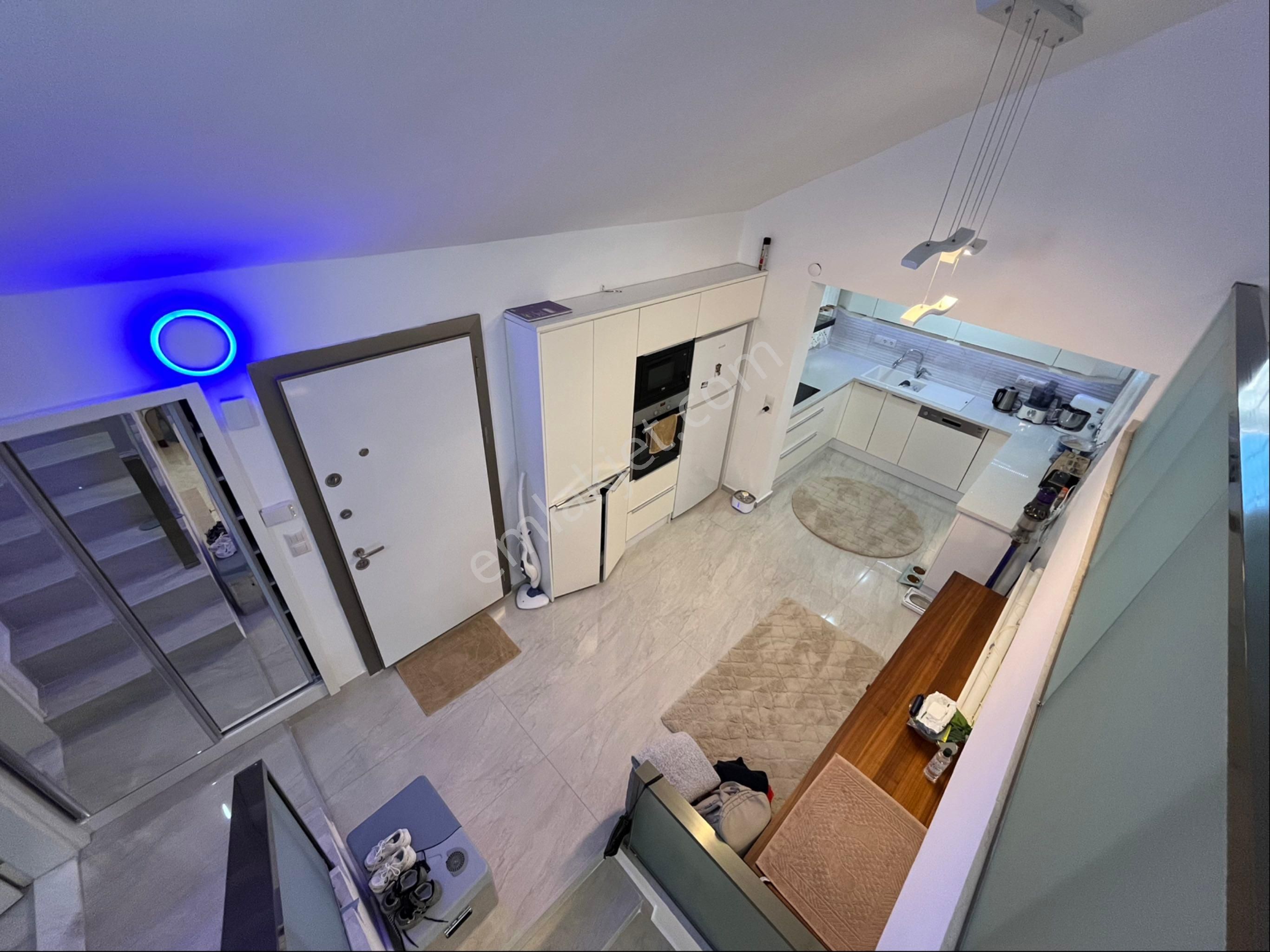 Zirve Gayrimenkul'den Full Deniz Manzaralı Köşe Konumda Tam Mustakil 4+1 Villa - Görsel 22