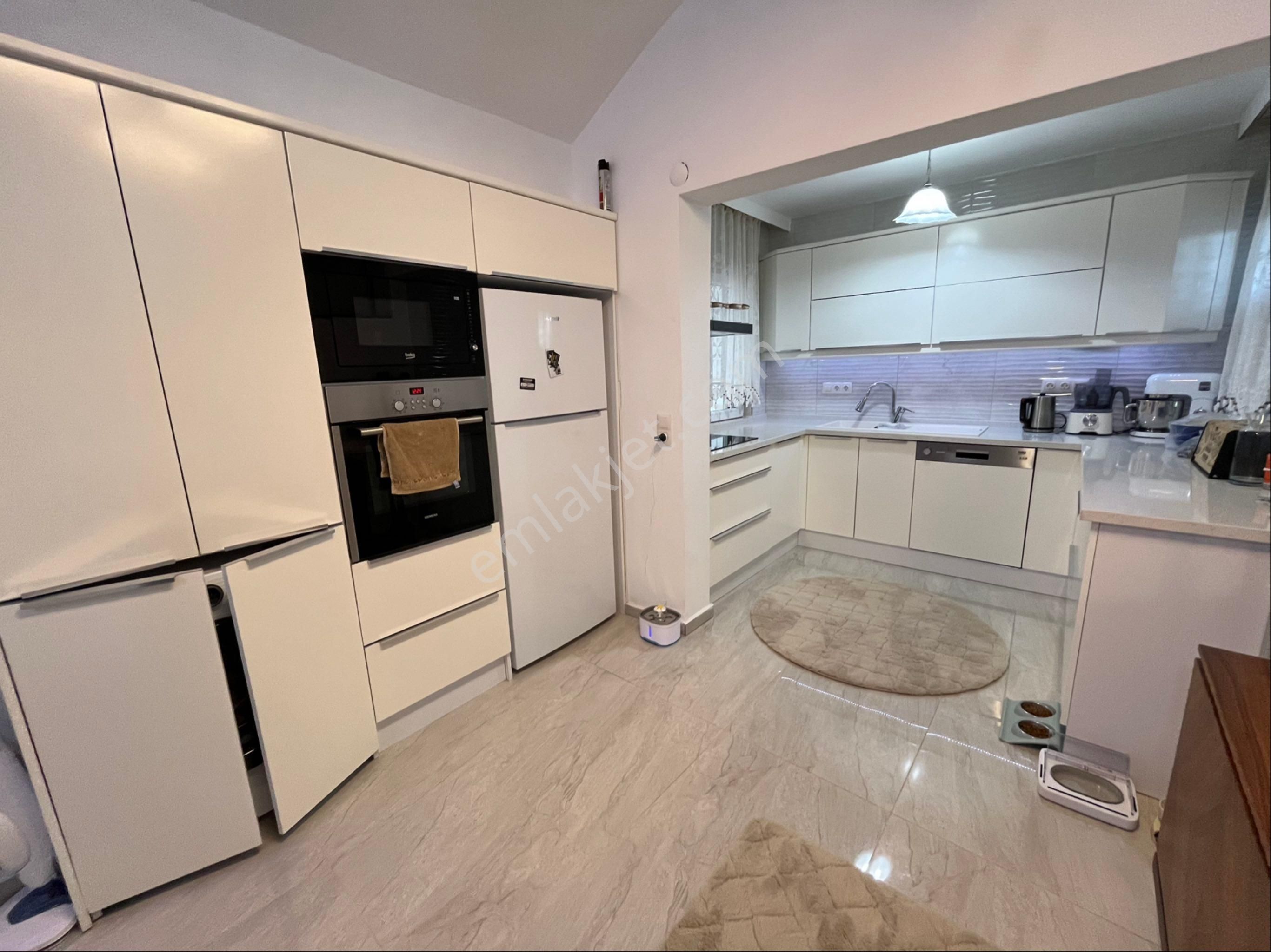 Zirve Gayrimenkul'den Full Deniz Manzaralı Köşe Konumda Tam Mustakil 4+1 Villa - Görsel 21