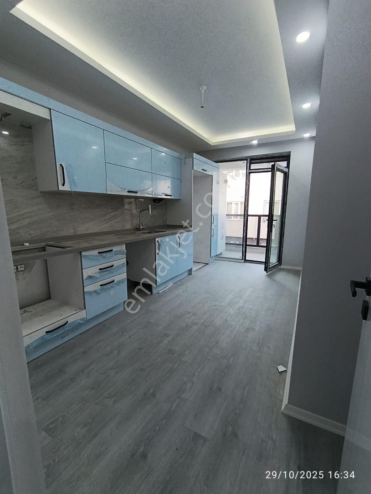 Çamlıca Mahallesinde Satılık 3+1 Daire