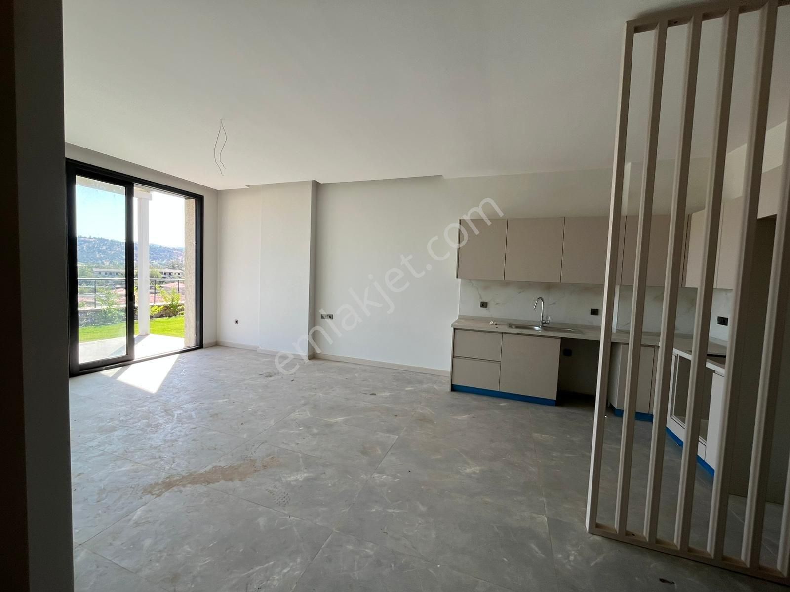 Mumcularda Satılık 3+1 Müstakil - Görsel 27