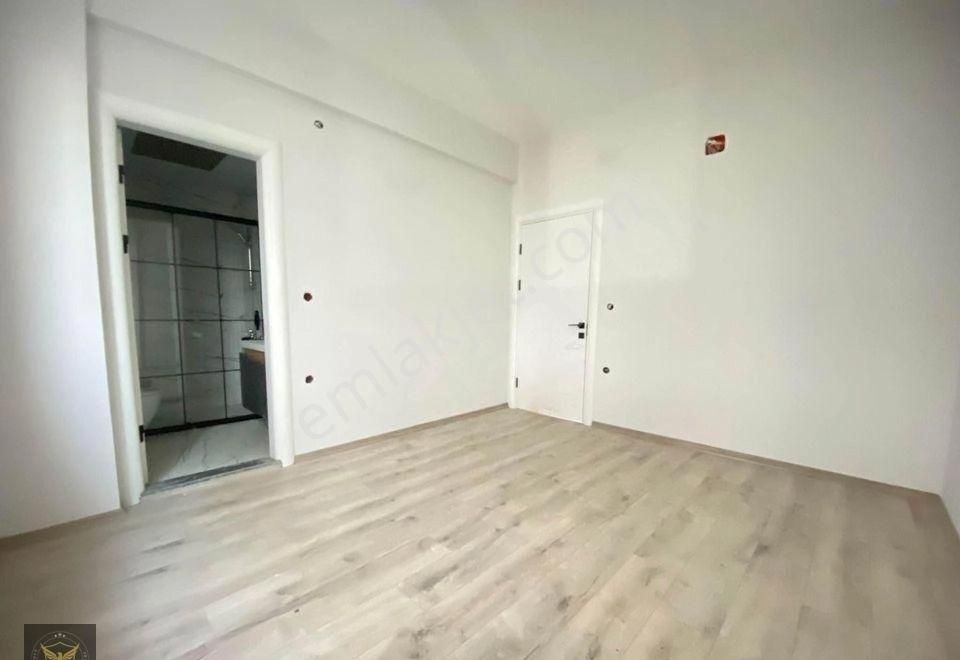 Şahin İnşaat'tan Beylikdüzü Yakuplu Mh Metrobuse Yakın 2+1 Ara Kat Daire - Görsel 6