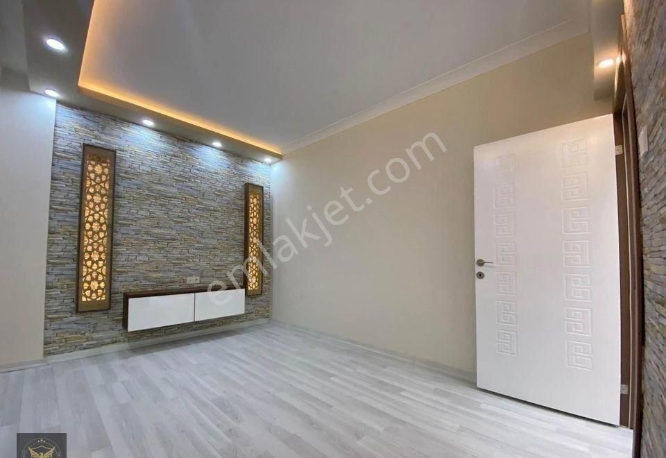 Şahin İnşaat'tan Beylikdüzü Cumhuriyet Mh Metrobuse Yakın 3+1 Arakat Daire - Görsel 7