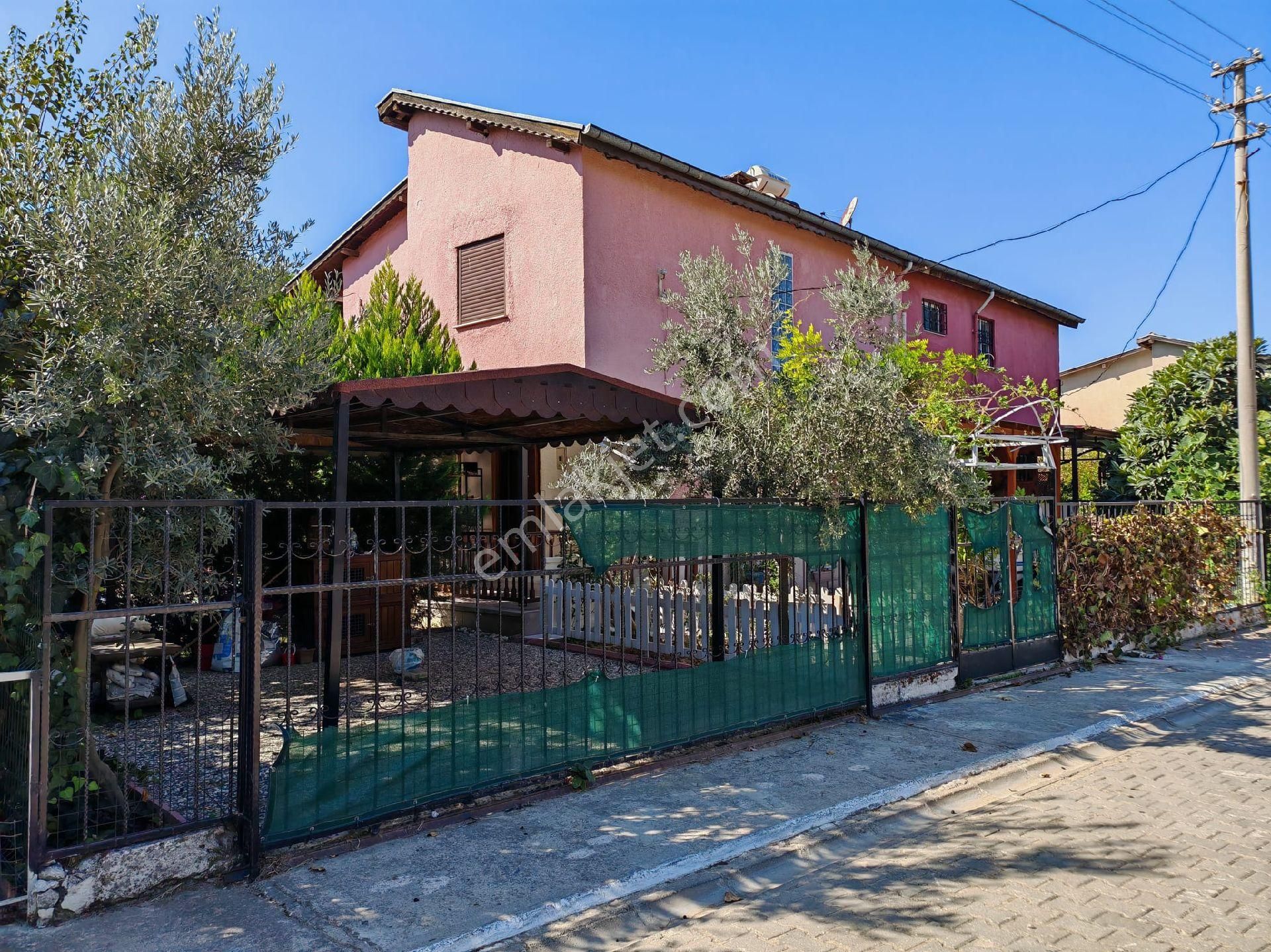 Kuşadası Yavansuda Plaja Çok Yakın Özel Havuzlu Geniş Bahçeli Satılık Villa - Görsel 4