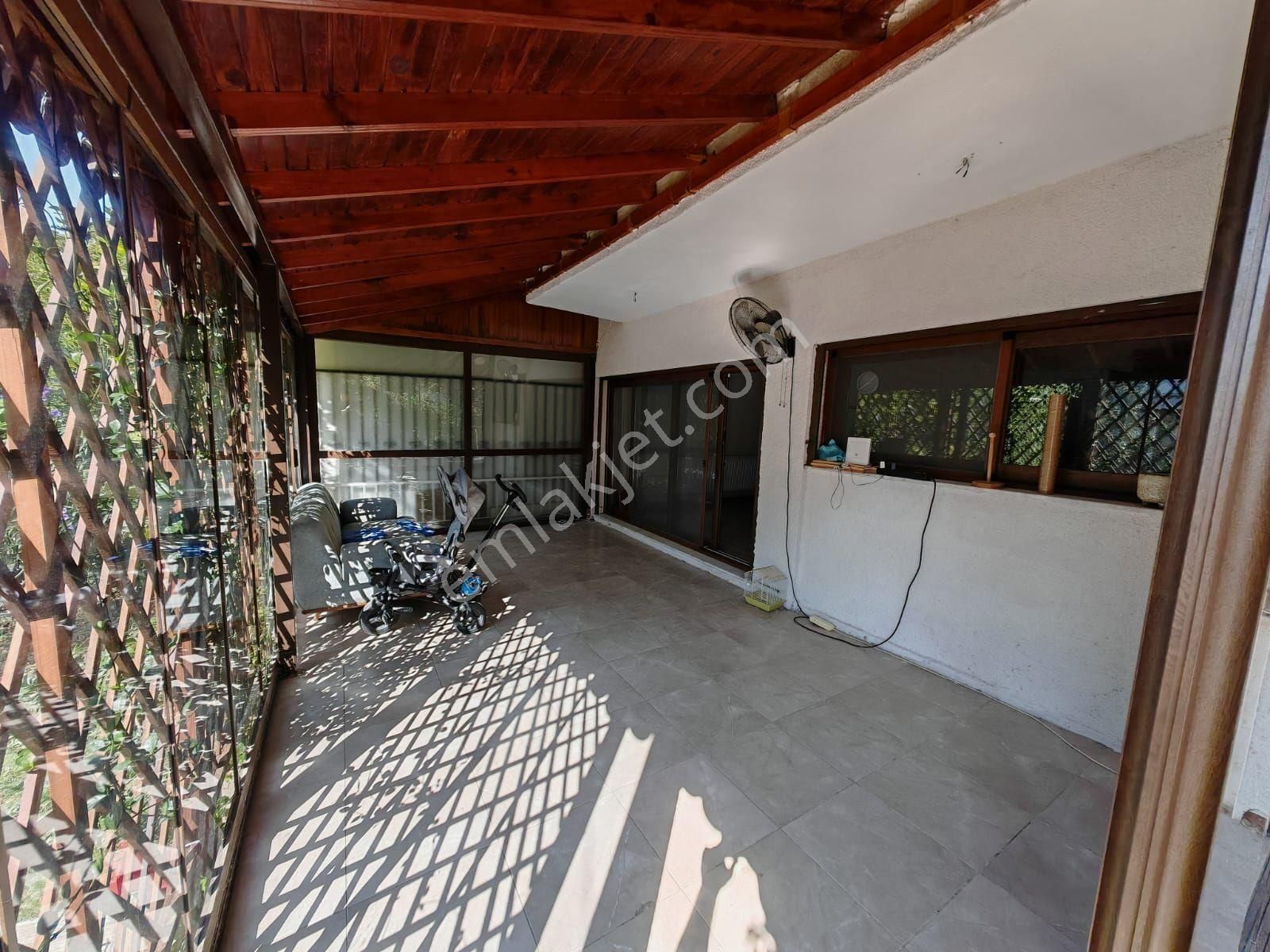 Kuşadası Yavansuda Plaja Çok Yakın Özel Havuzlu Geniş Bahçeli Satılık Villa - Görsel 9