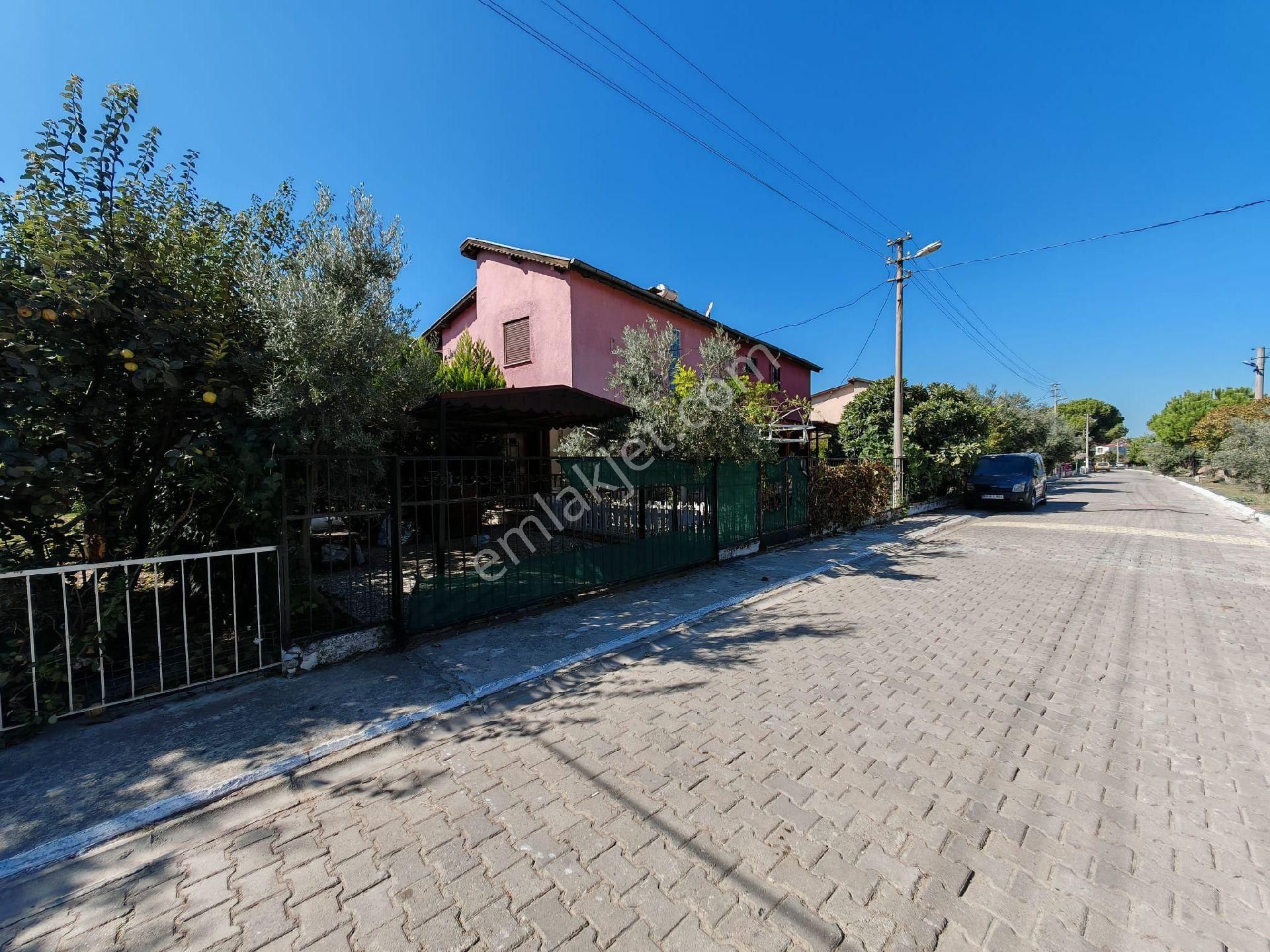 Kuşadası Yavansuda Plaja Çok Yakın Özel Havuzlu Geniş Bahçeli Satılık Villa - Görsel 5