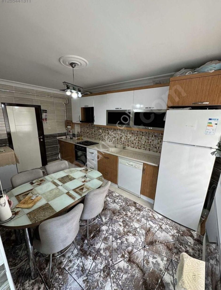 Karapürçek'te Külliye Yakınında 3+1 Ara Katta Full Yapılı Satılık Daire !! - Görsel 2