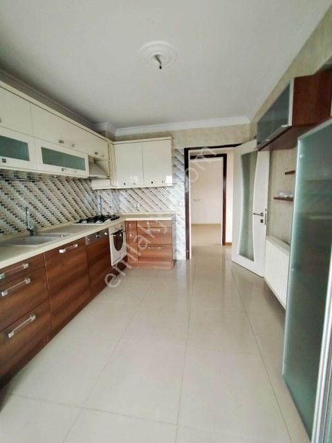 Yenigirne Bulvarı Yakını 4+1 Teraslı Kiralık Dubleks Daire - Görsel 8