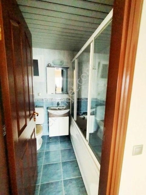 Yenigirne Bulvarı Yakını 4+1 Teraslı Kiralık Dubleks Daire - Görsel 4