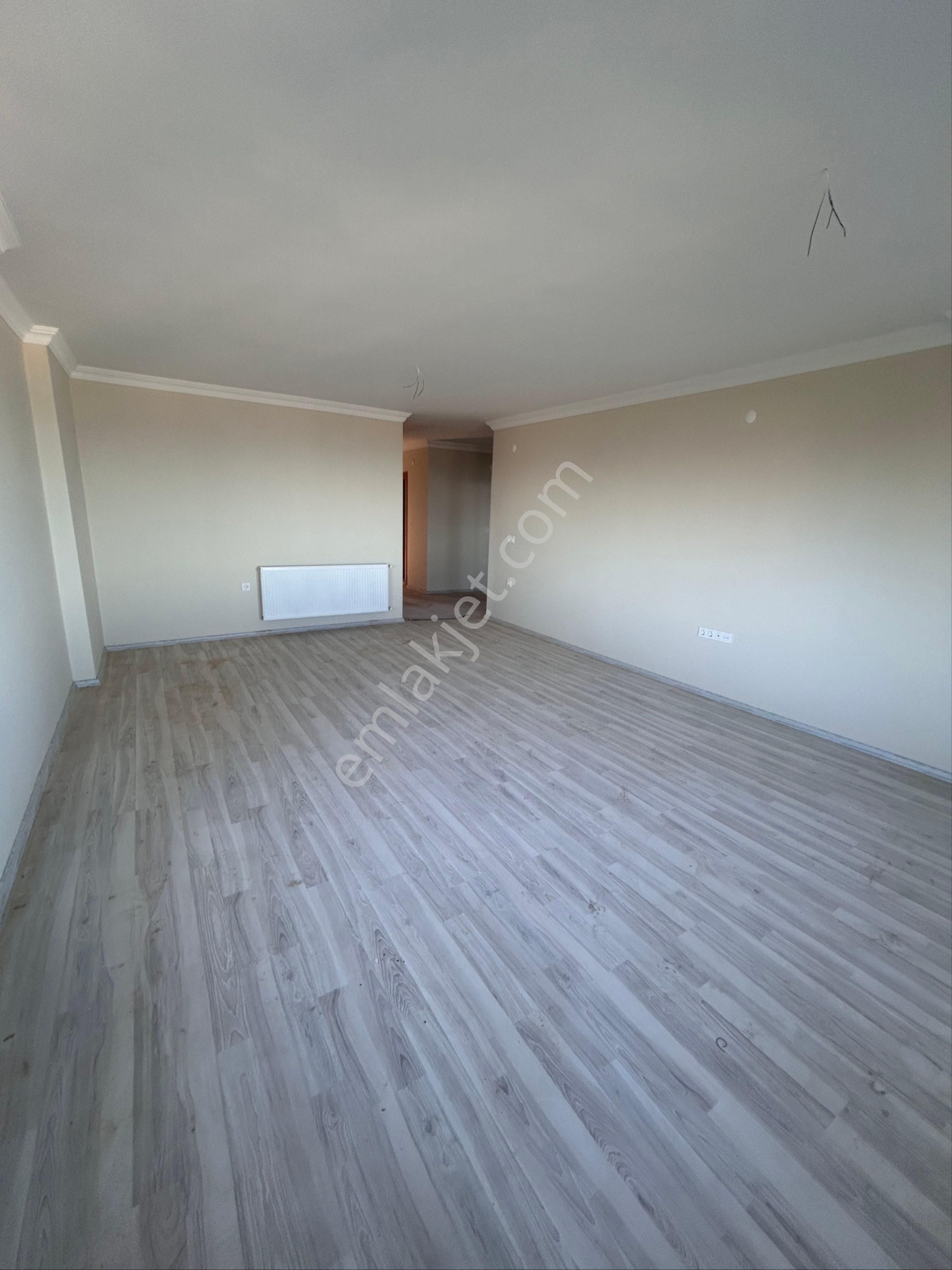 Trabzon Pelitli De Kiralık 3+1 Daire - Görsel 15