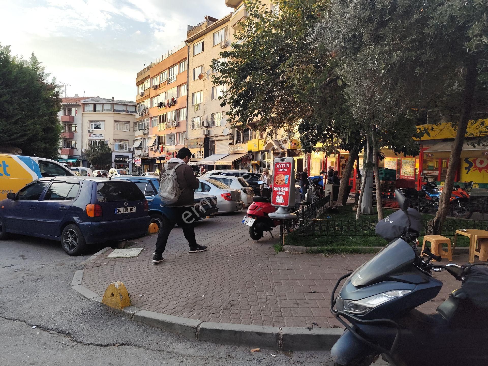Kocamustafapâşa Merkezde Satılık Çift Cephe Daire Dairemiz Duraklara Okula - Görsel 18