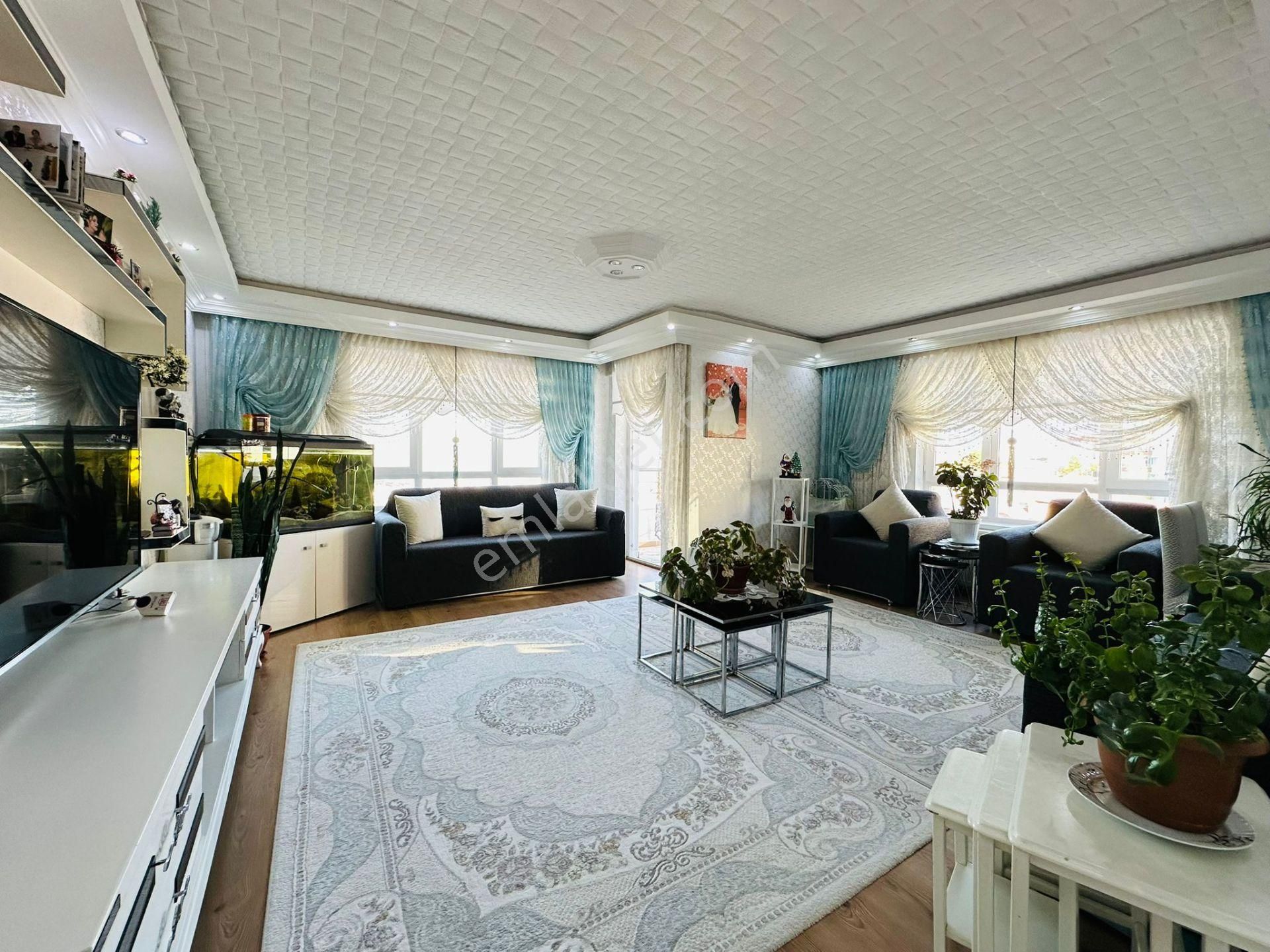 Başak Mahallesinde Asansörlü Full Yapılı 140 M2 3+1 Ara Katta Satılık Daire !! - Görsel 21