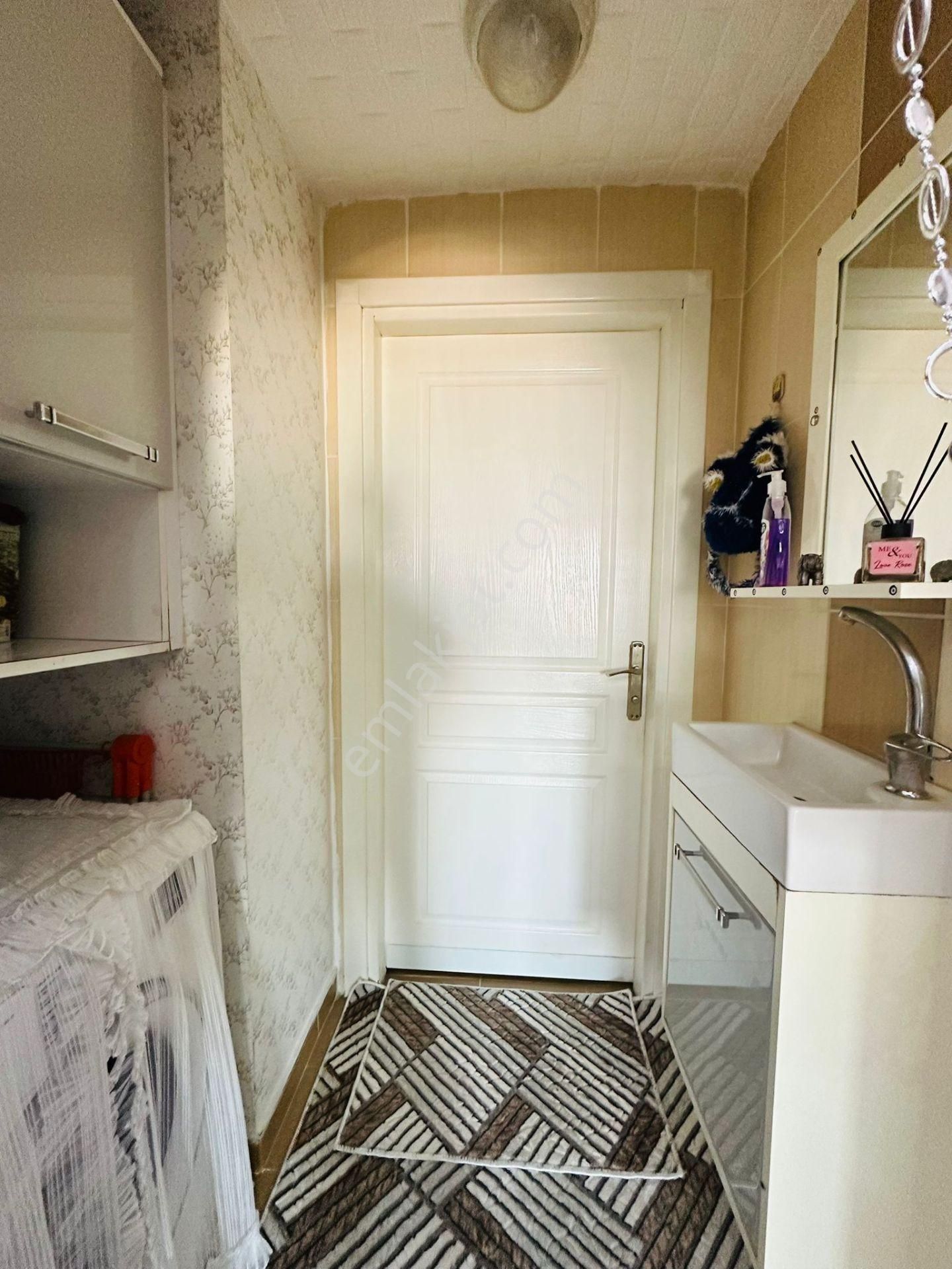 Başak Mahallesinde Asansörlü Full Yapılı 140 M2 3+1 Ara Katta Satılık Daire !! - Görsel 28