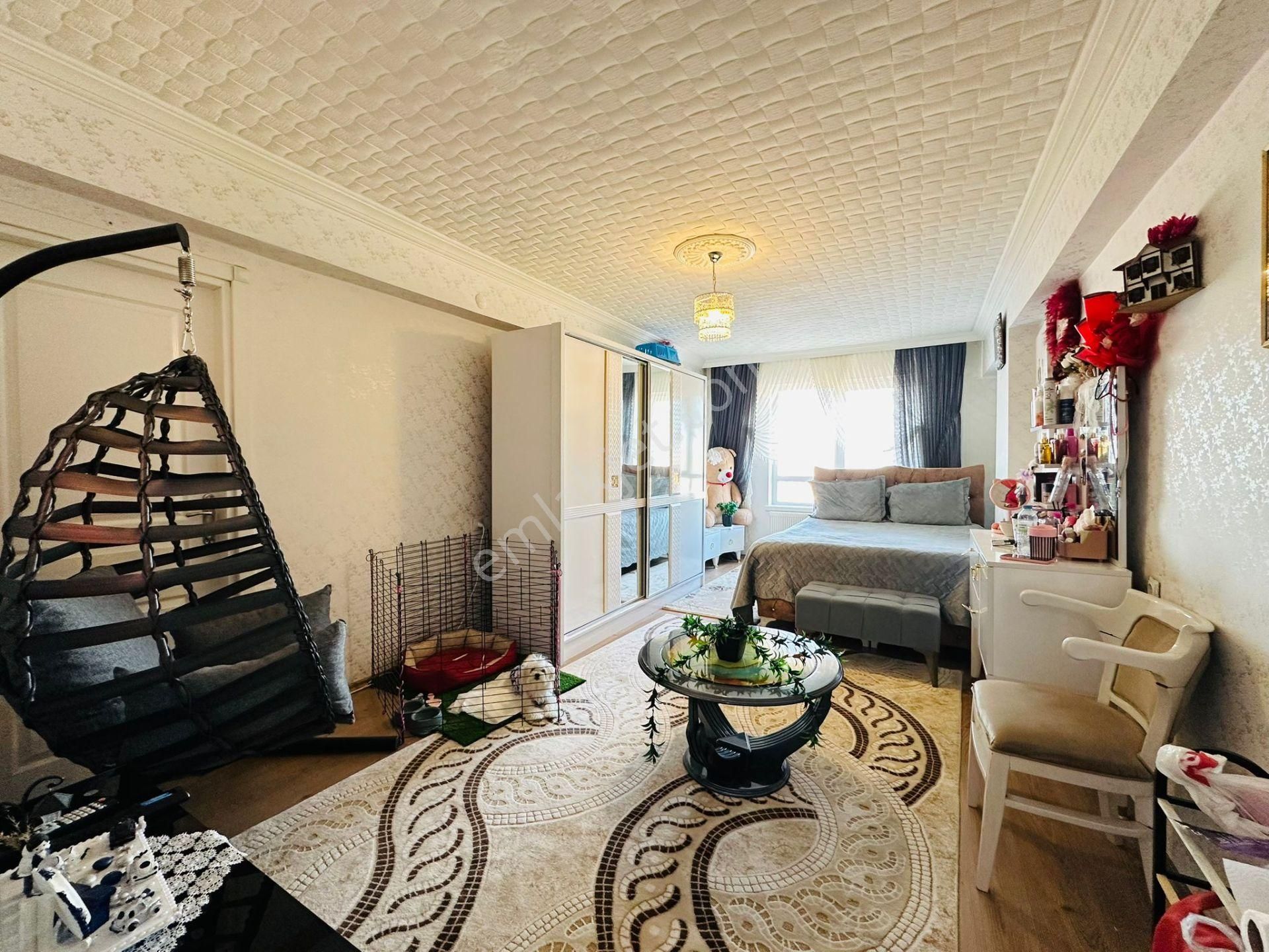 Başak Mahallesinde Asansörlü Full Yapılı 140 M2 3+1 Ara Katta Satılık Daire !! - Görsel 11