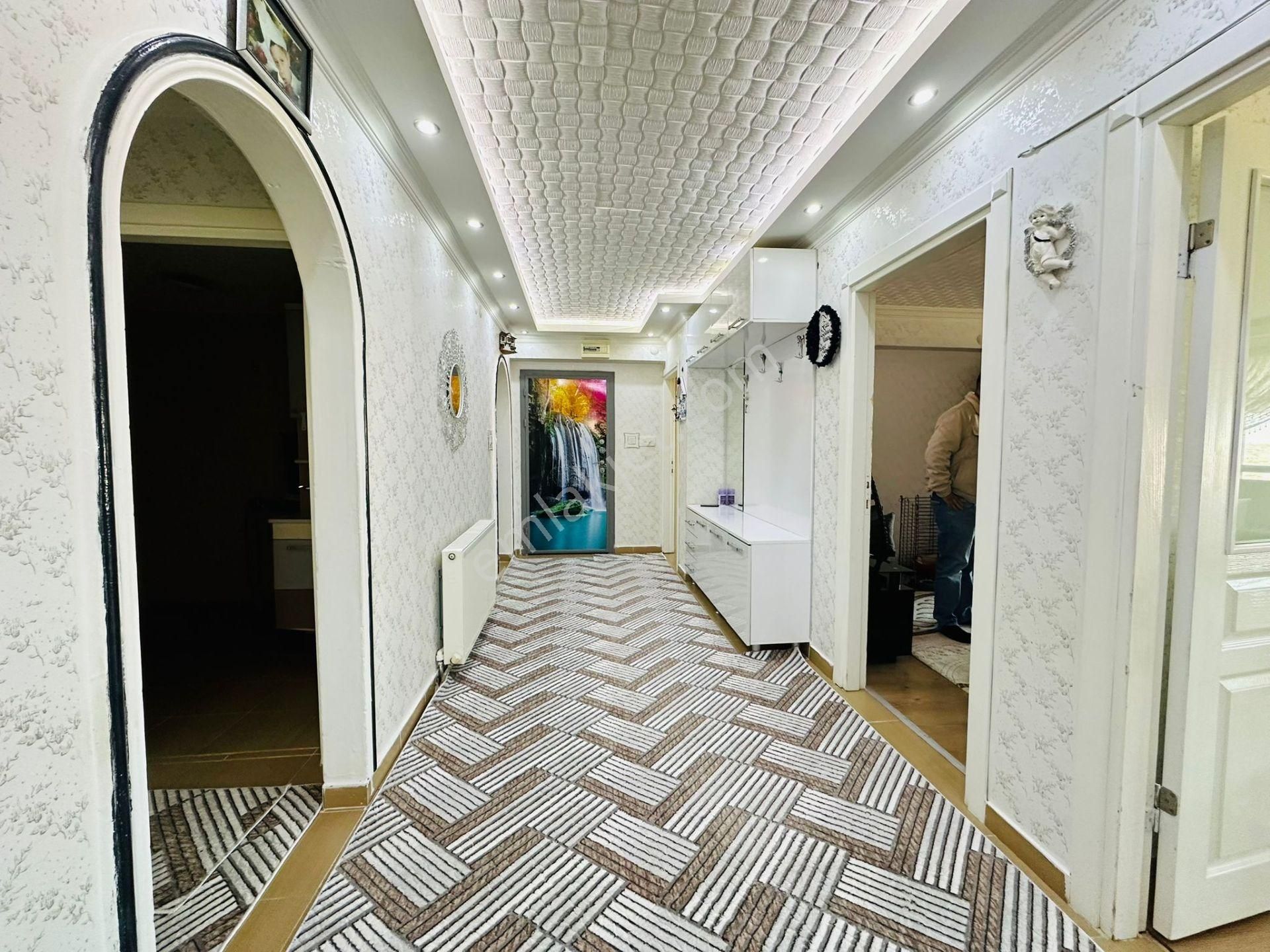 Başak Mahallesinde Asansörlü Full Yapılı 140 M2 3+1 Ara Katta Satılık Daire !! - Görsel 31