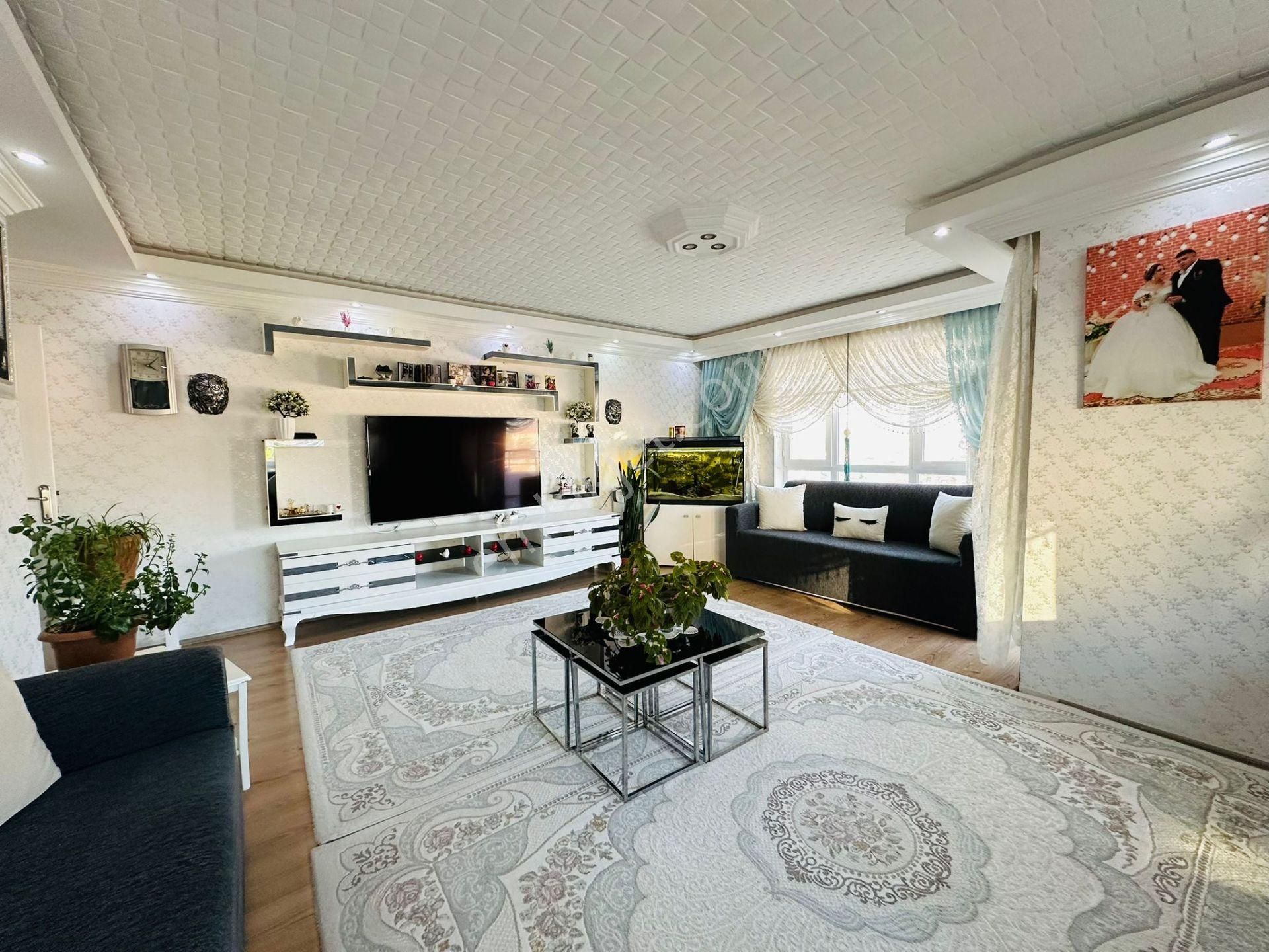 Başak Mahallesinde Asansörlü Full Yapılı 140 M2 3+1 Ara Katta Satılık Daire !! - Görsel 22