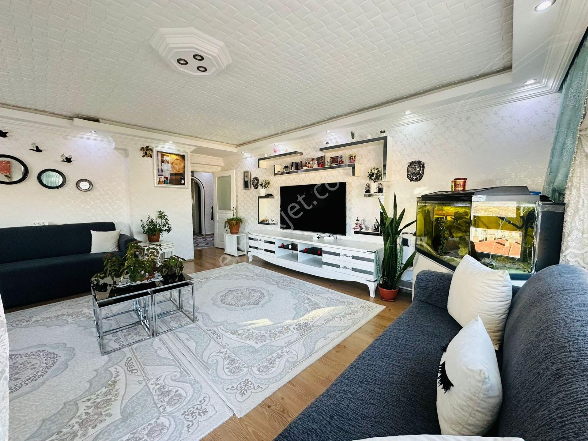 Başak Mahallesinde Asansörlü Full Yapılı 140 M2 3+1 Ara Katta Satılık Daire !! - Görsel 24