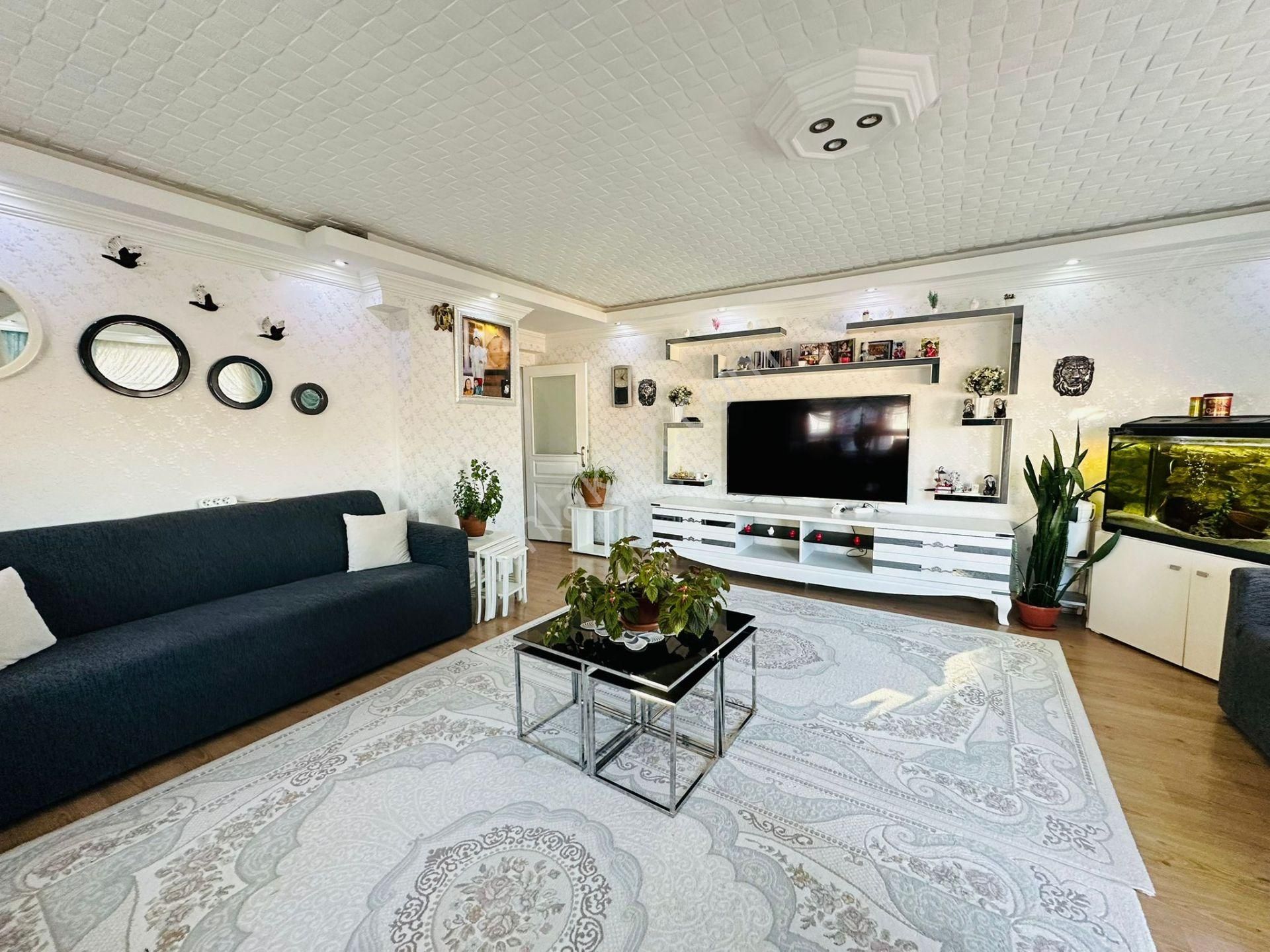 Başak Mahallesinde Asansörlü Full Yapılı 140 M2 3+1 Ara Katta Satılık Daire !! - Görsel 26