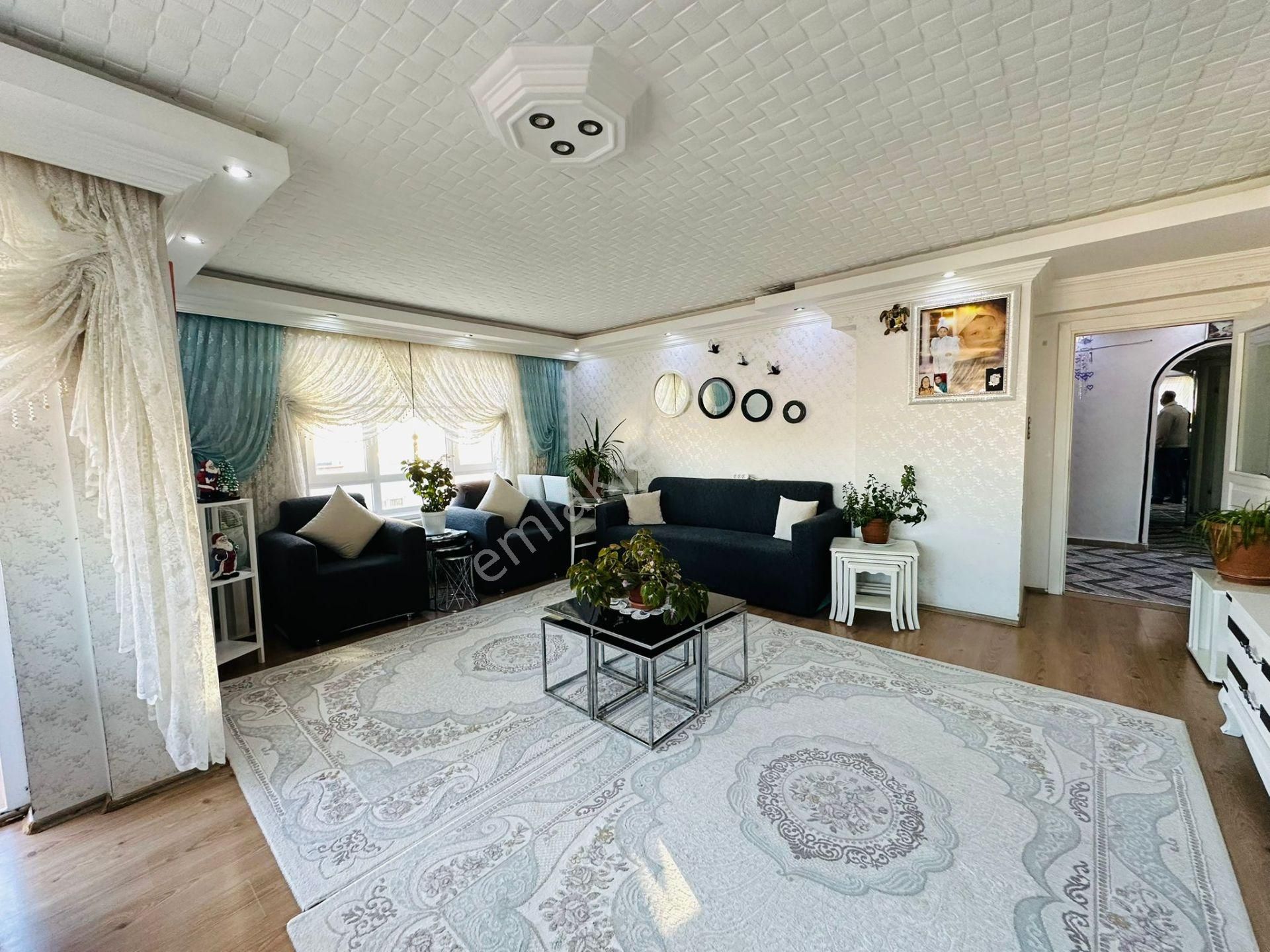 Başak Mahallesinde Asansörlü Full Yapılı 140 M2 3+1 Ara Katta Satılık Daire !! - Görsel 25