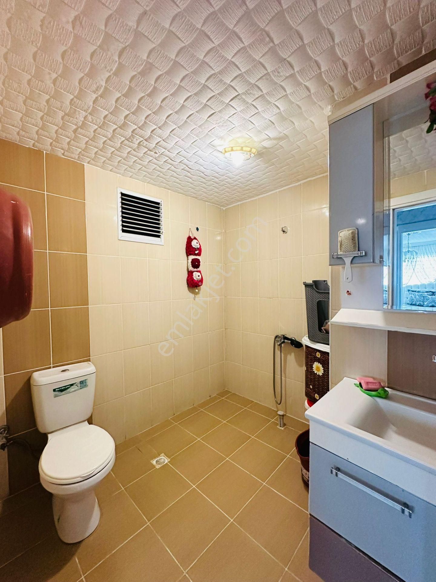 Başak Mahallesinde Asansörlü Full Yapılı 140 M2 3+1 Ara Katta Satılık Daire !! - Görsel 17