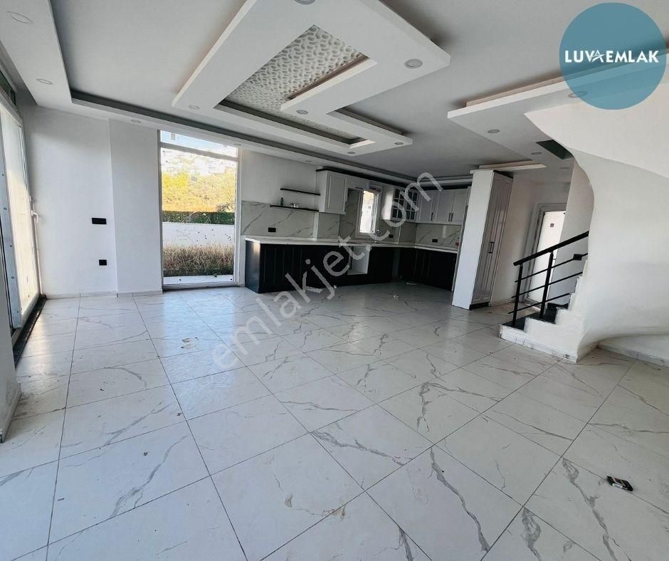 Didim Akbük'te Deniz Manzaralı Müstakil Bahçeli 2+1 Yazlık - Görsel 9