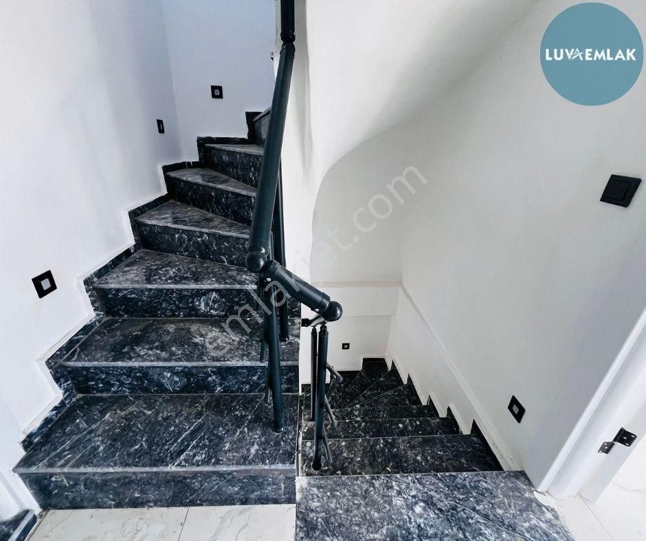 Didim Akbük'te Deniz Manzaralı Müstakil Bahçeli 2+1 Yazlık - Görsel 18