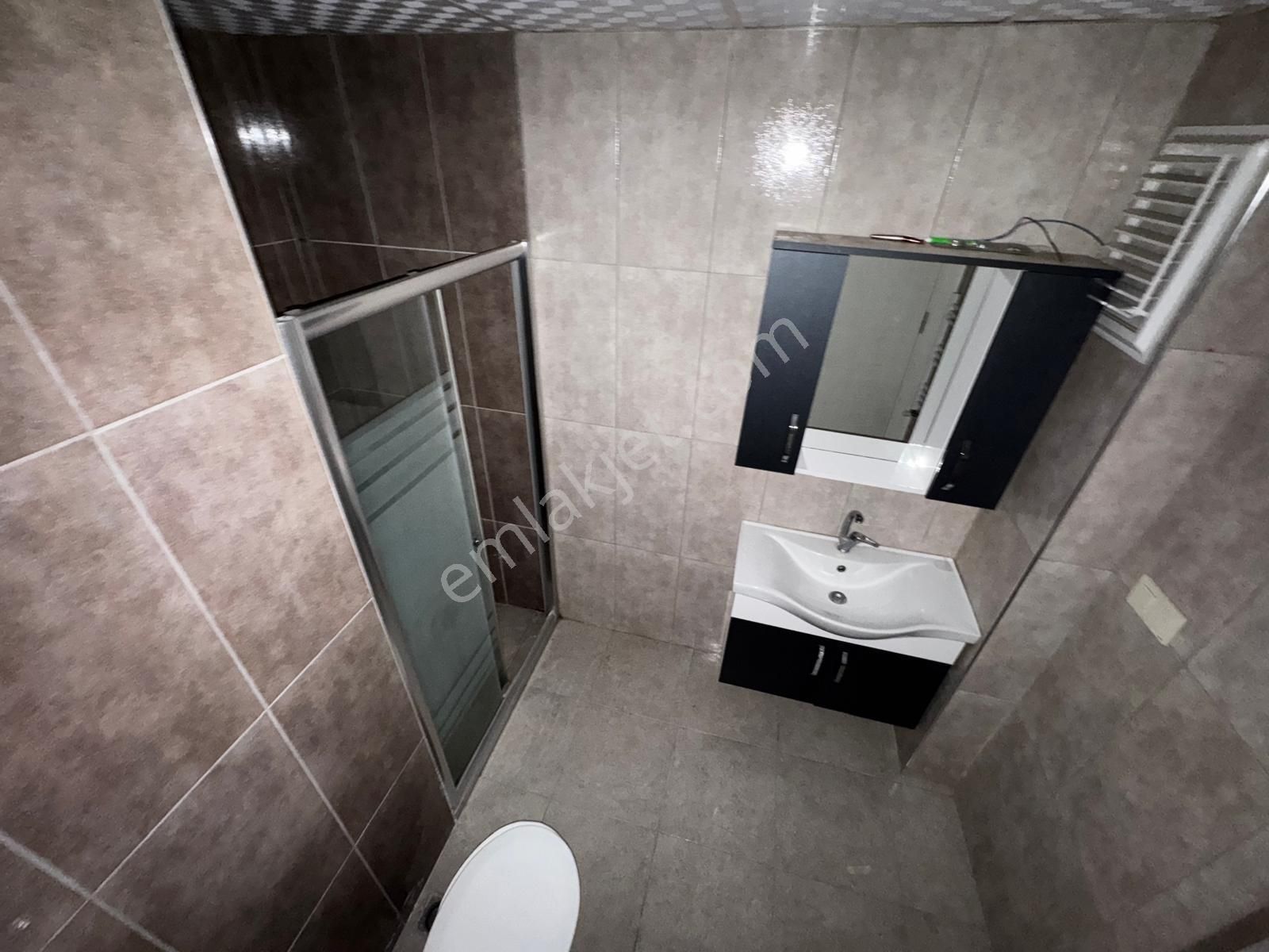 Güneş Evlere Sınır Site Dairesi Kat Konumunda Y.giriş 2+1 Lüks - Görsel 26