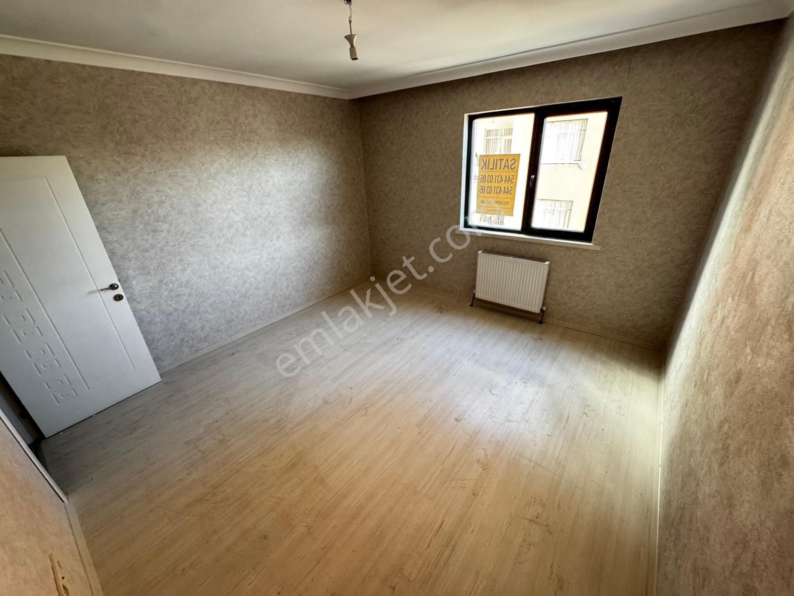 Güneş Evlere Sınır Site Dairesi Kat Konumunda Y.giriş 2+1 Lüks - Görsel 16