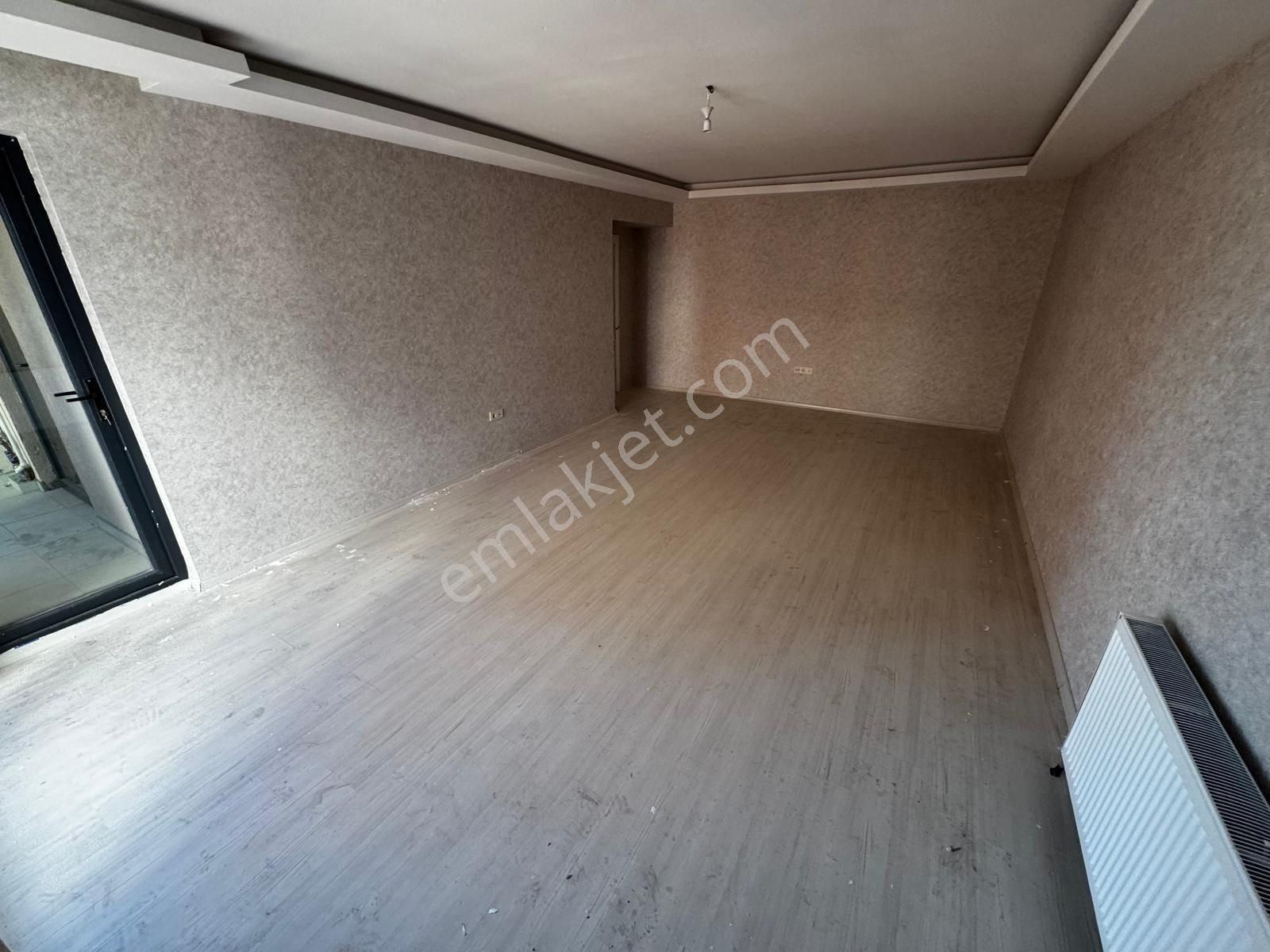 Güneş Evlere Sınır Site Dairesi Kat Konumunda Y.giriş 2+1 Lüks - Görsel 4