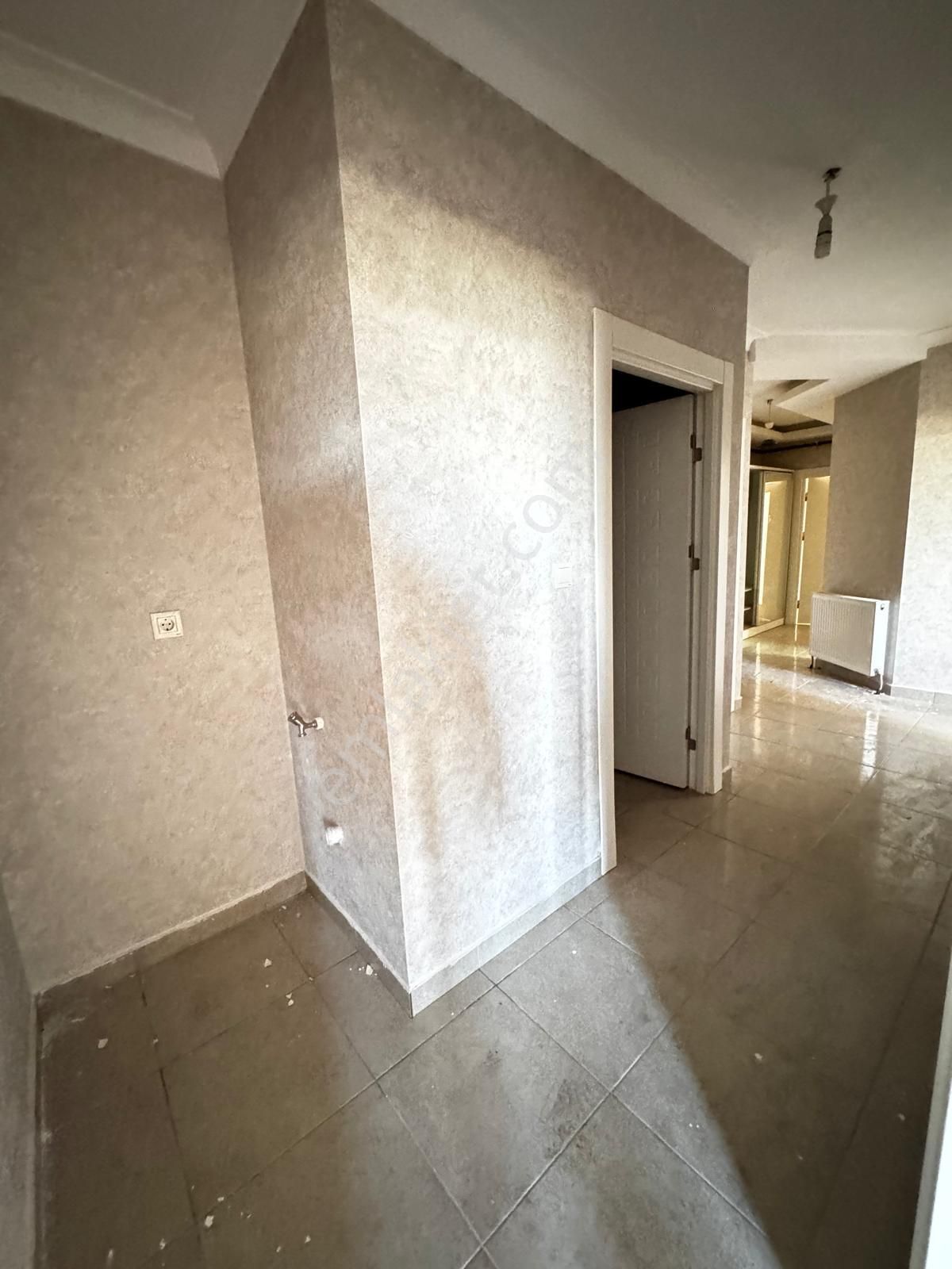 Güneş Evlere Sınır Site Dairesi Kat Konumunda Y.giriş 2+1 Lüks - Görsel 23