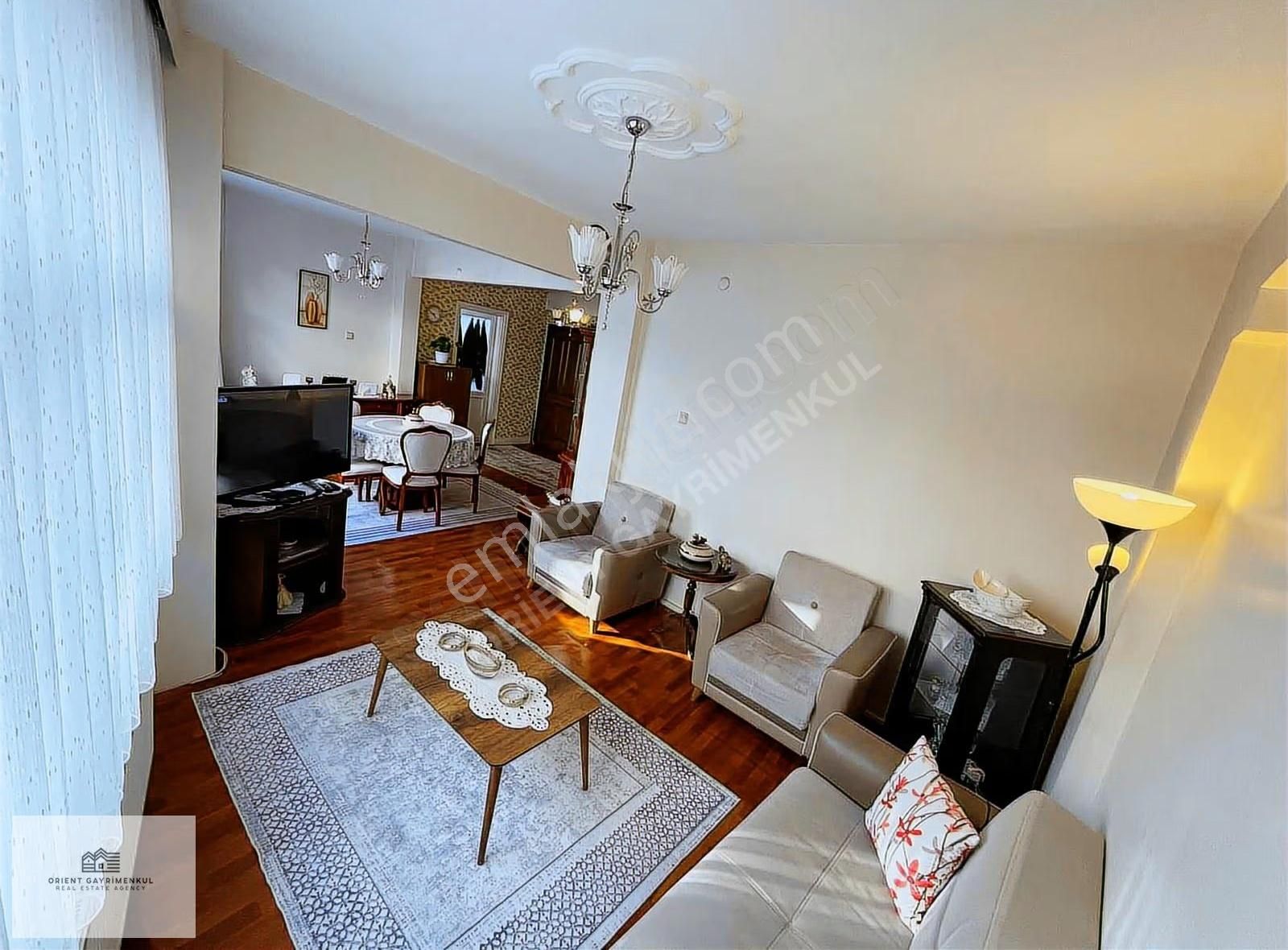 Kocamustafapaşa Merkezde Güneşi Bol, Masrafsız Ve Ferah Daire - Görsel 9