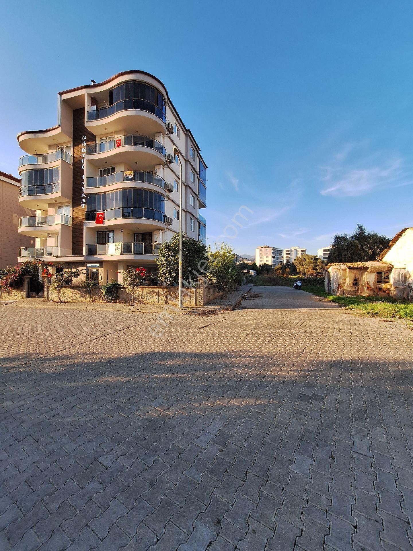 Zaferde Satılık Arakat Daire