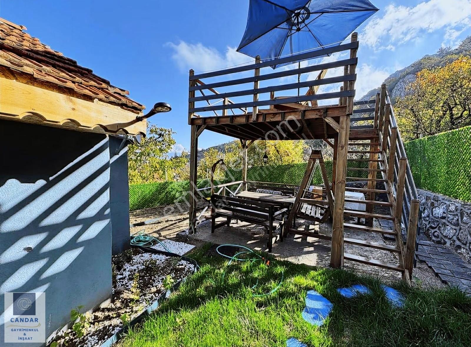 İznik Mustafalı Mah. Satılık Göl Manzaralı Köy Evi - Görsel 13