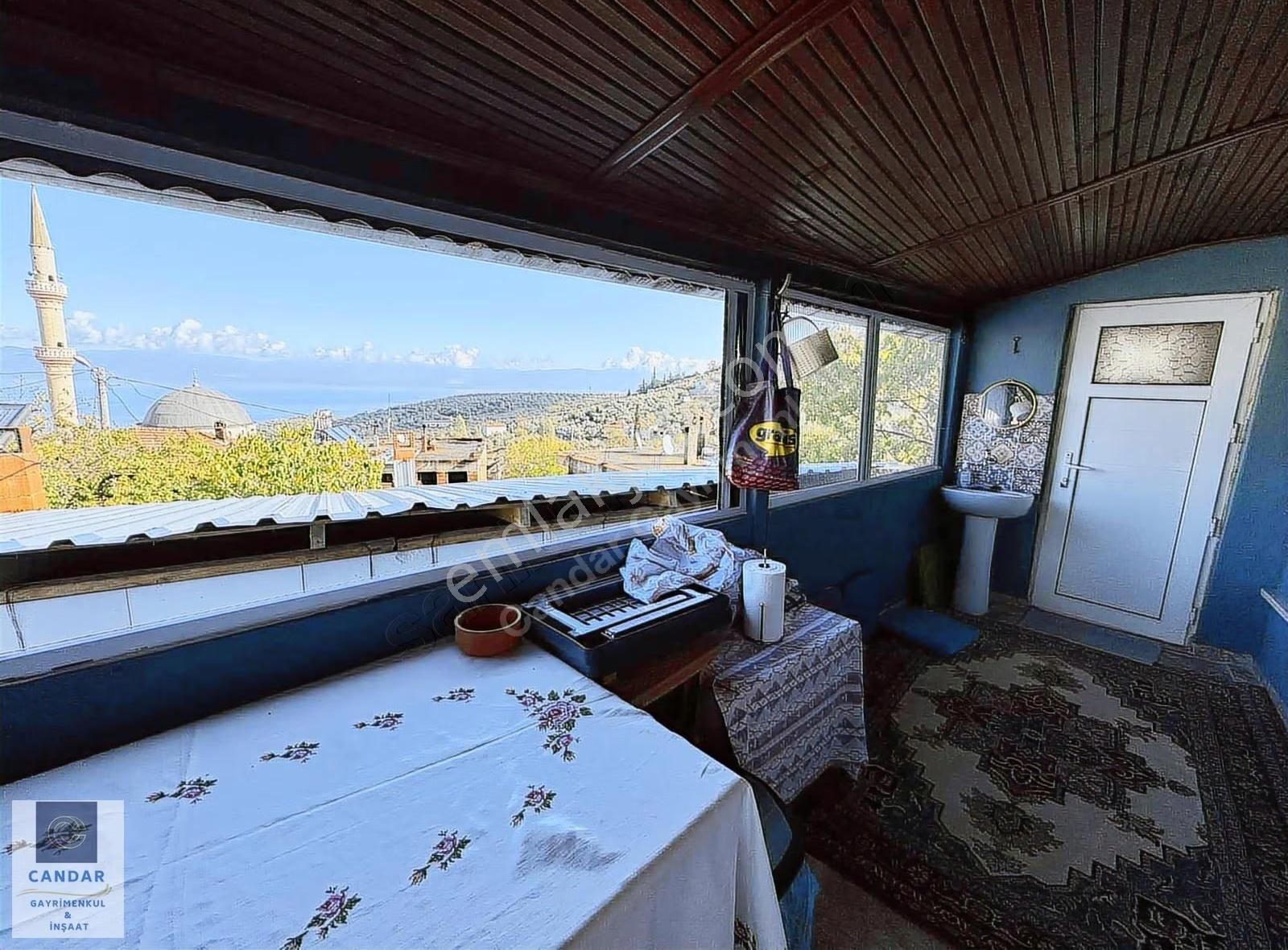 İznik Mustafalı Mah. Satılık Göl Manzaralı Köy Evi - Görsel 7