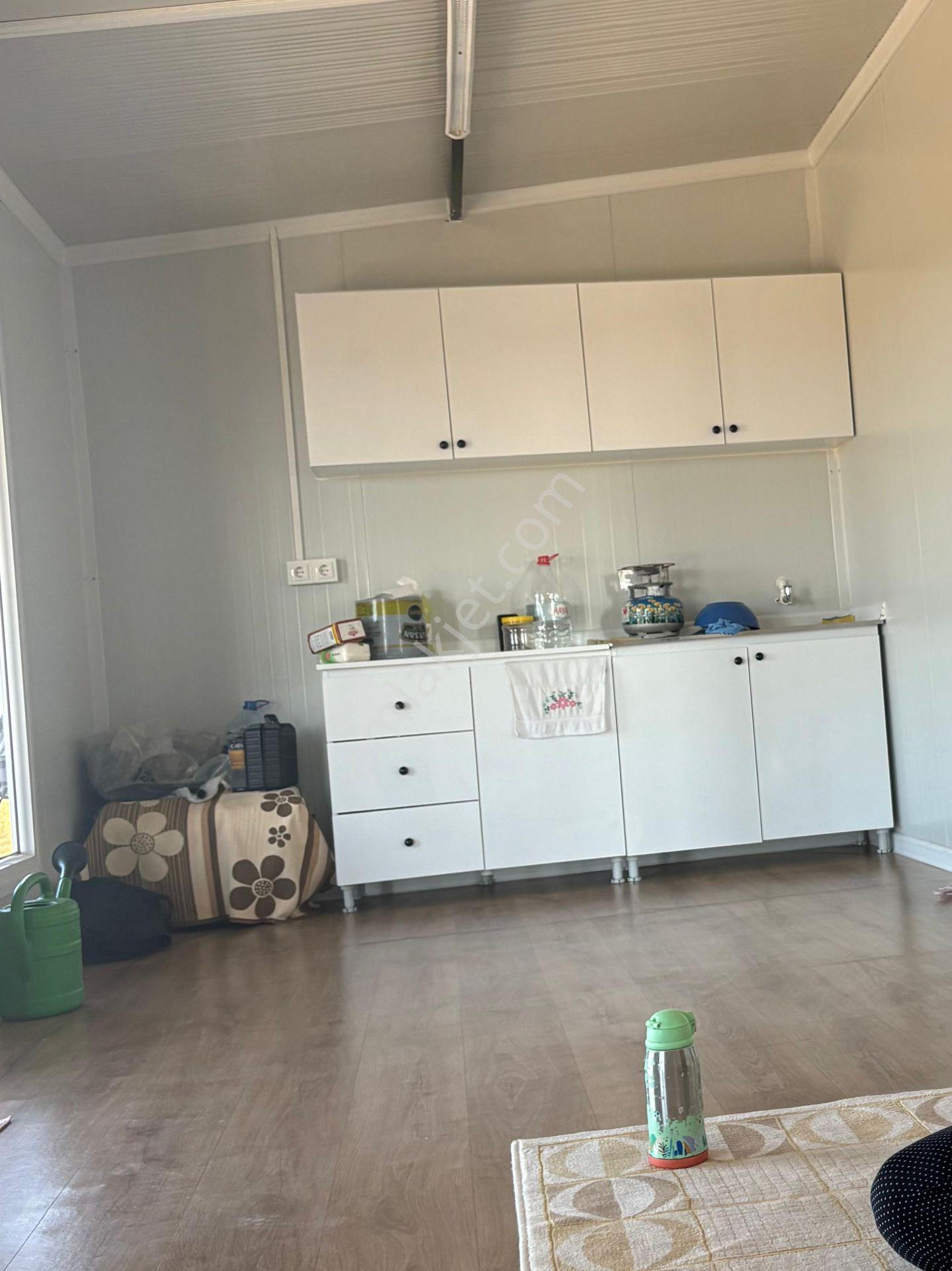 Bahçeağılda İçinde 2+1 Prefabrik Olan 769 M2 Satılık Bağ Evi - Görsel 7