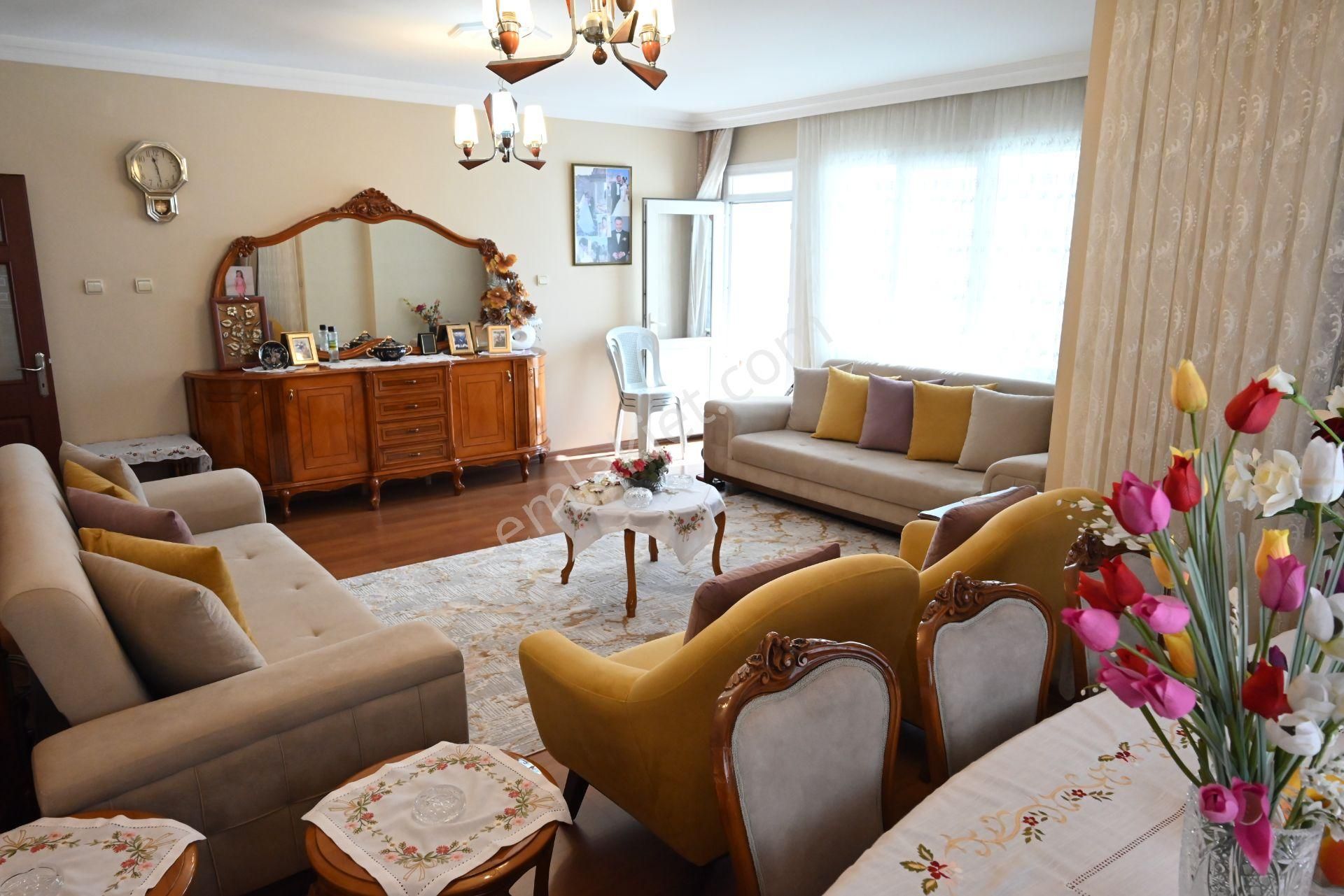 Üstünkent Emlak Site İçi Merkezi Konumda 3+1 Satılık Daire - Görsel 13