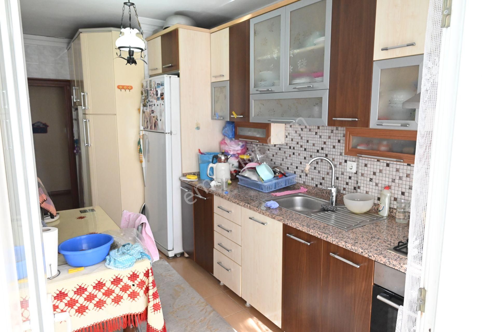 Üstünkent Emlak Site İçi Merkezi Konumda 3+1 Satılık Daire - Görsel 3