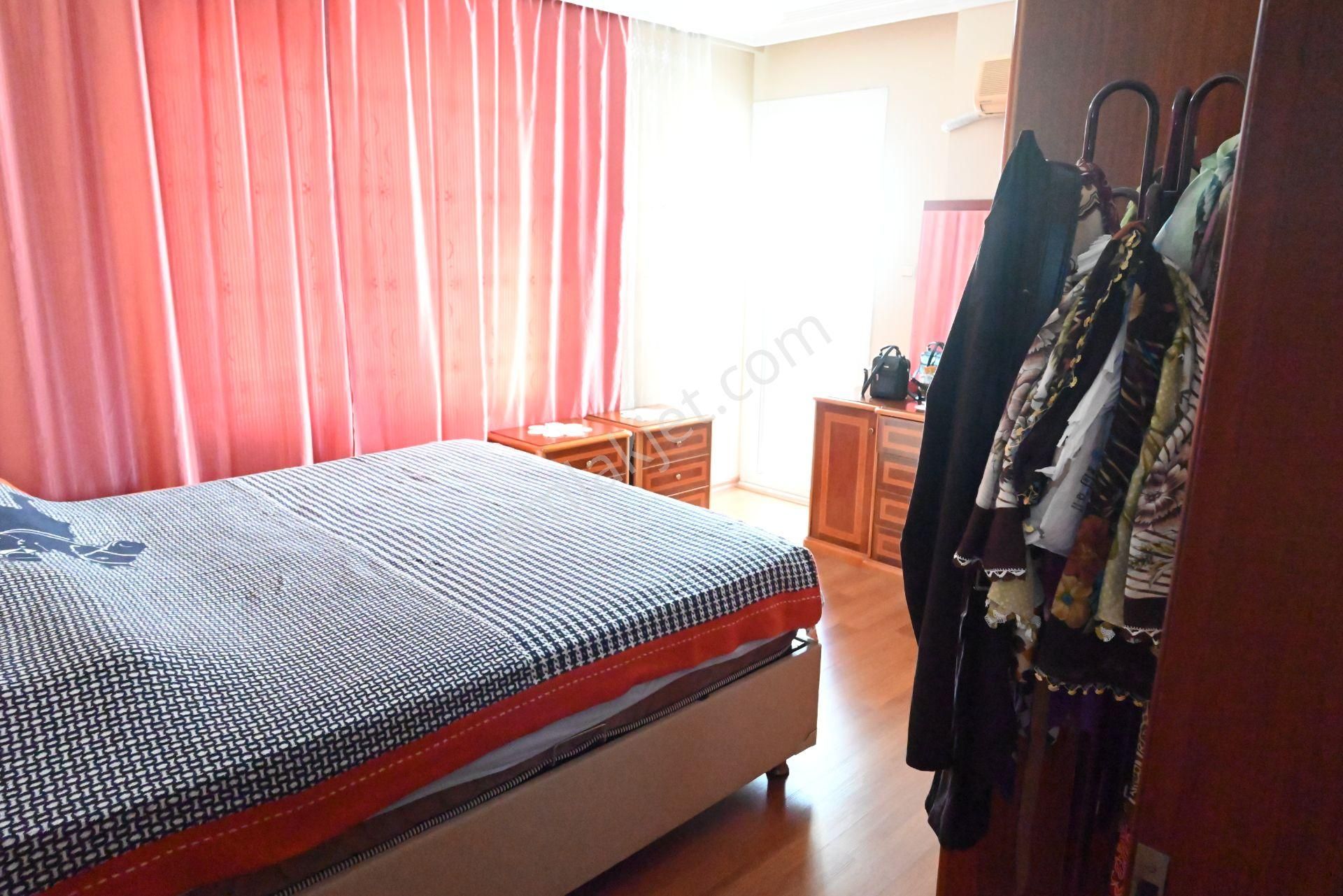 Üstünkent Emlak Site İçi Merkezi Konumda 3+1 Satılık Daire - Görsel 17