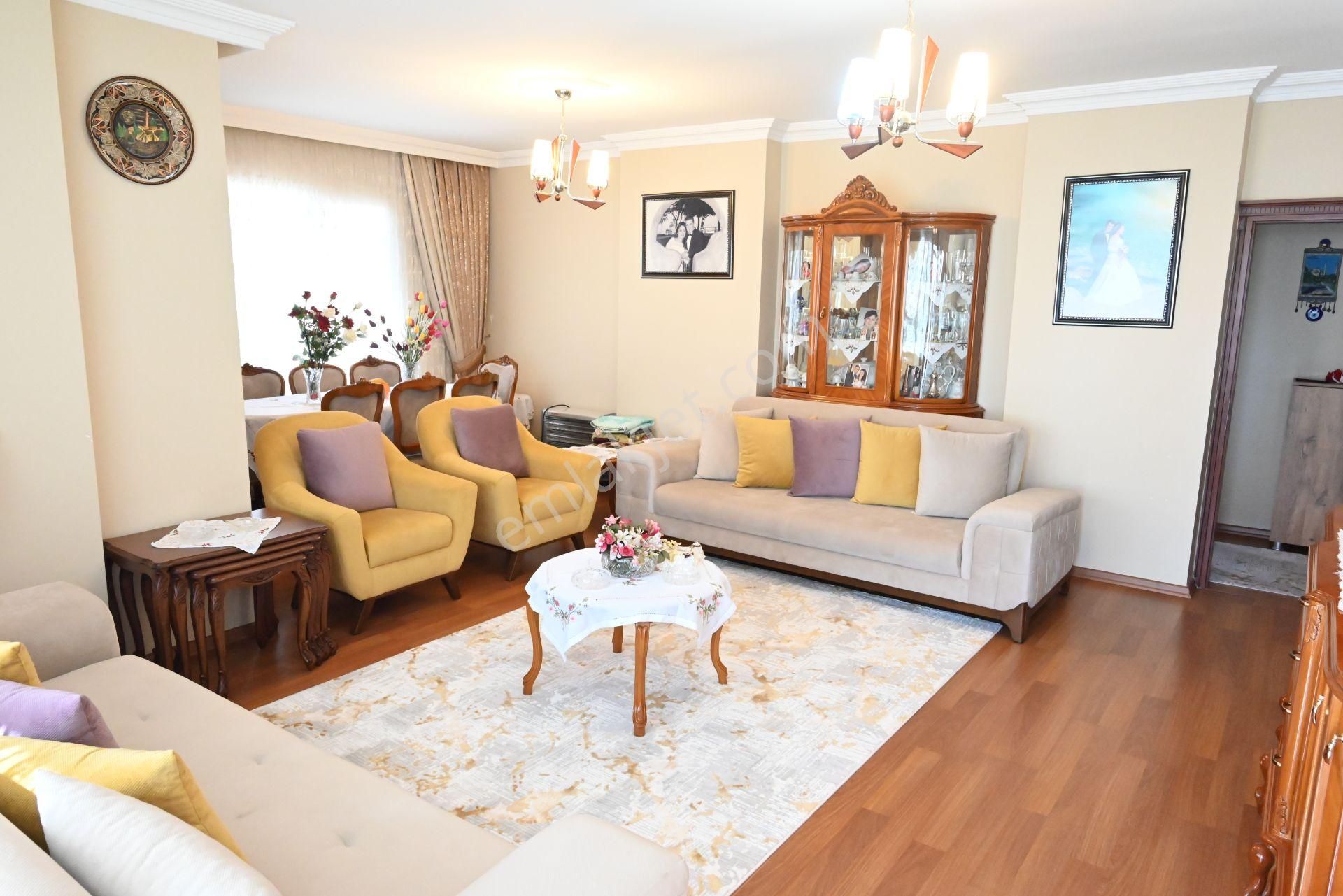 Üstünkent Emlak Site İçi Merkezi Konumda 3+1 Satılık Daire - Görsel 10