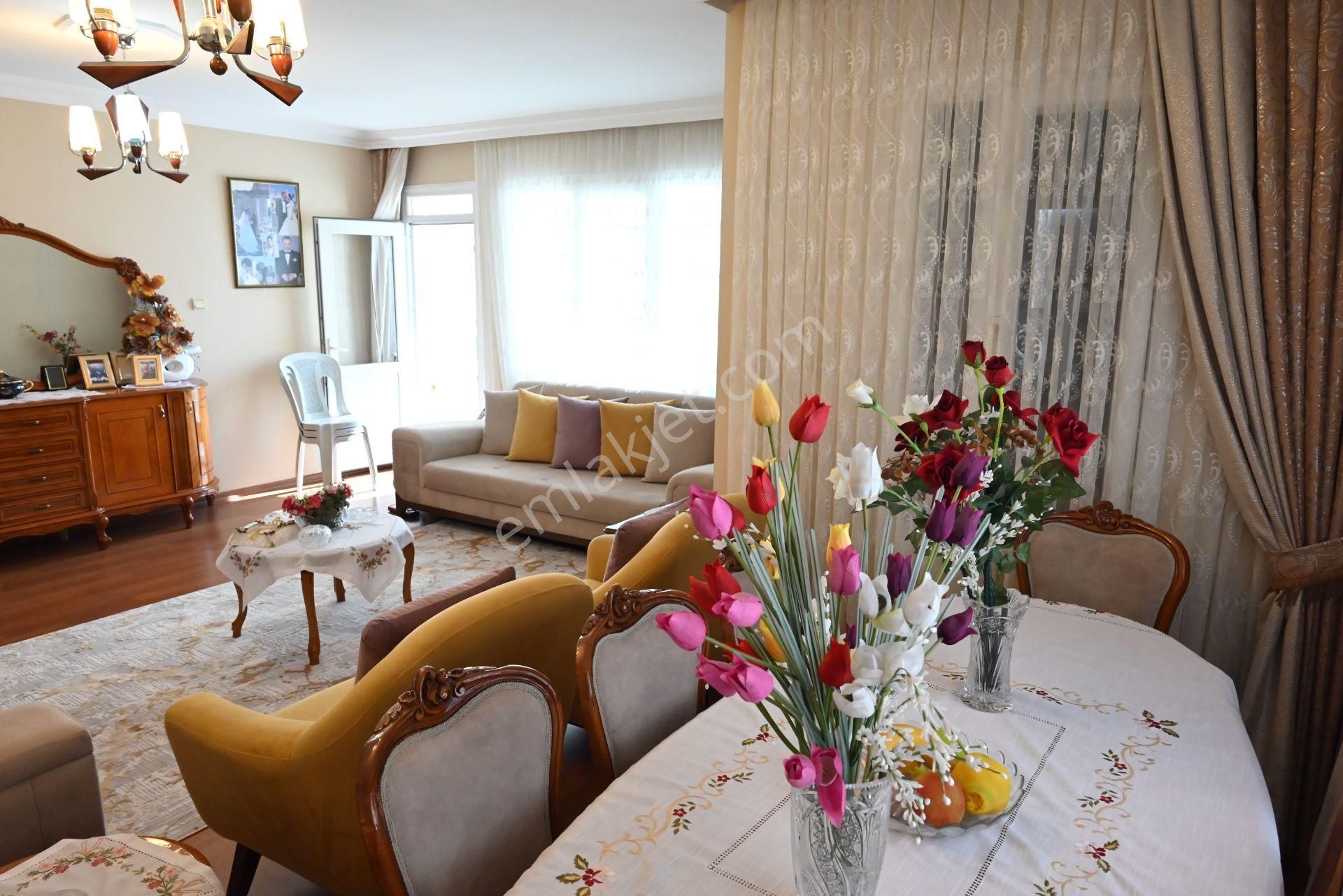 Üstünkent Emlak Site İçi Merkezi Konumda 3+1 Satılık Daire - Görsel 14